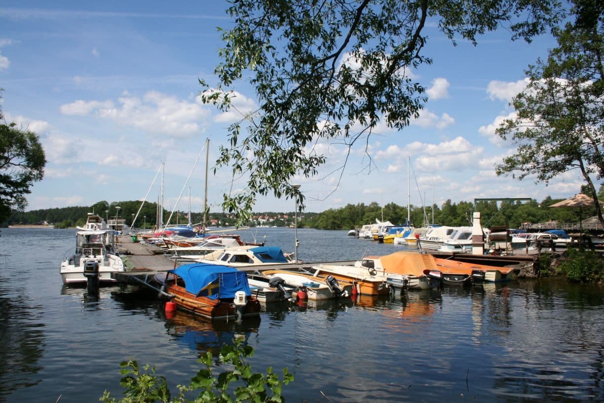 Närhet till Mälaren och båthamn