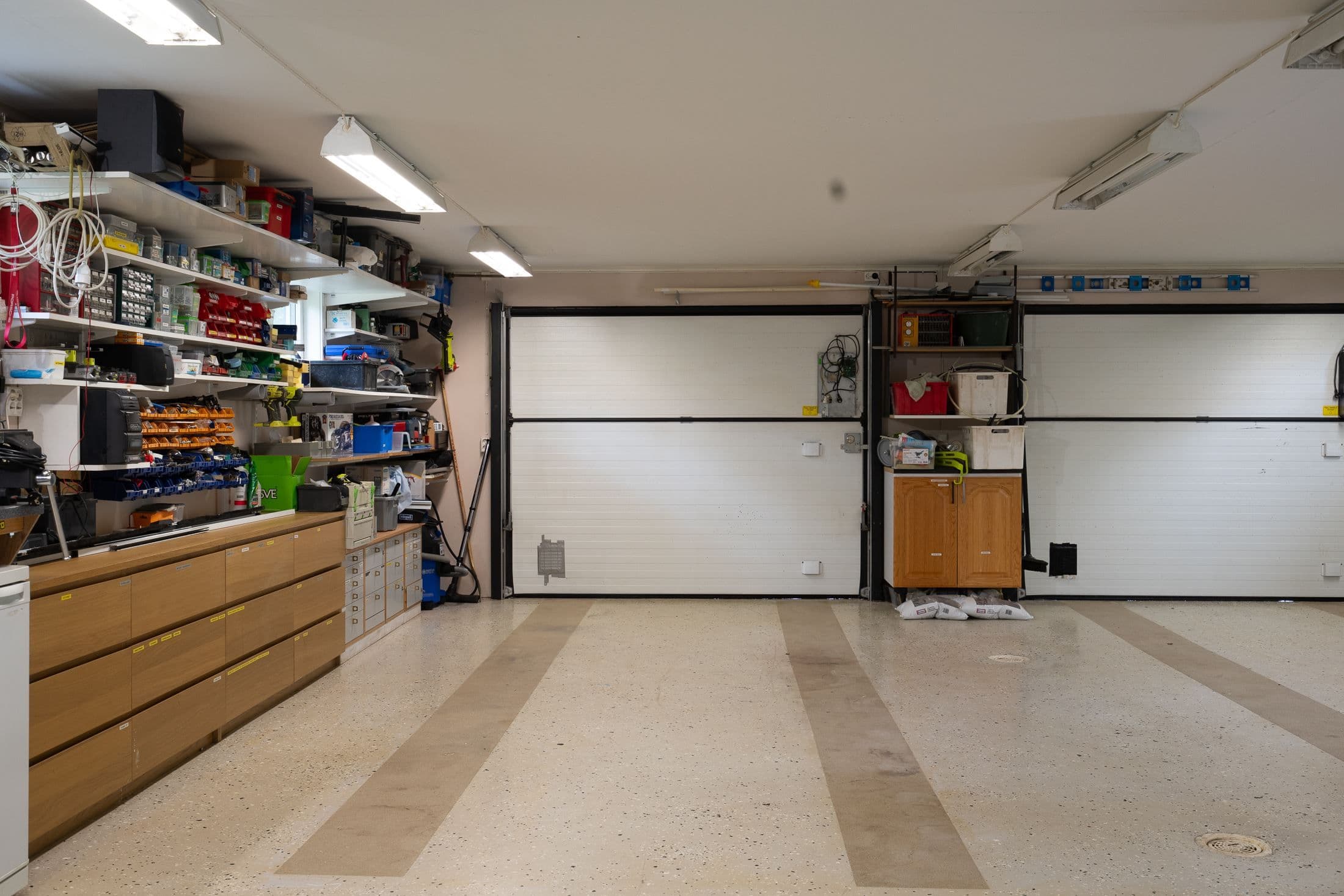 Garage 1