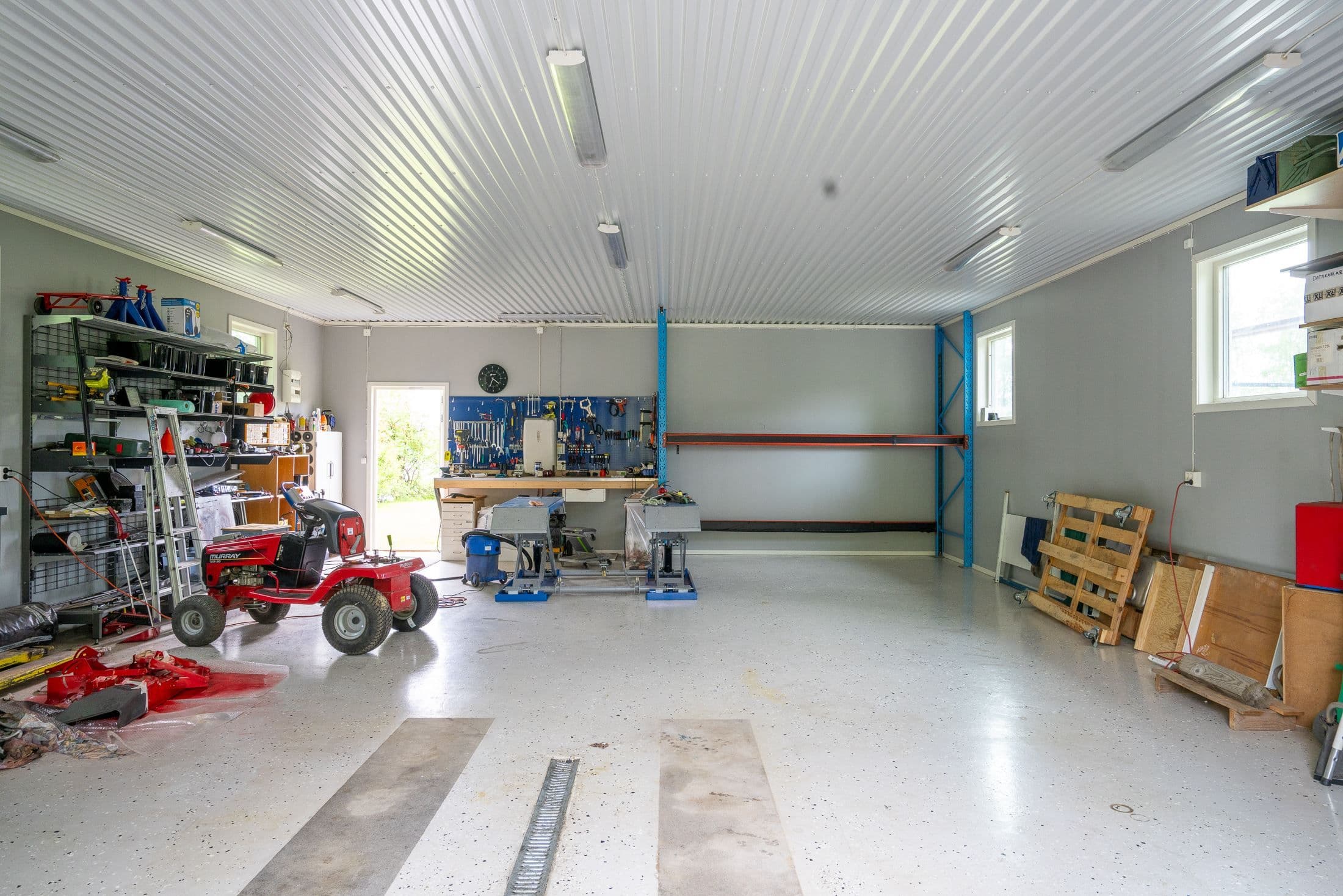Garage 2