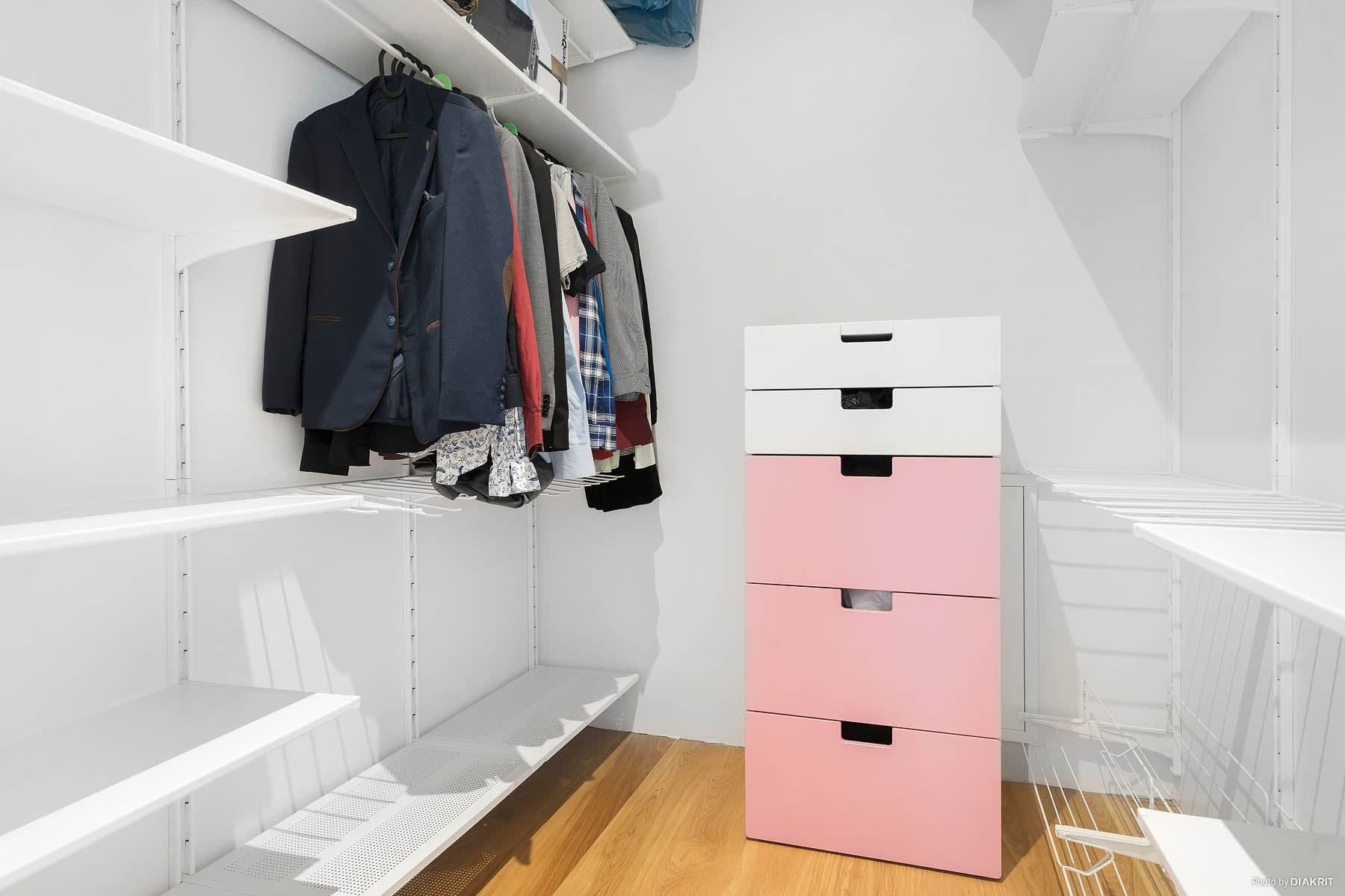Walk in closet