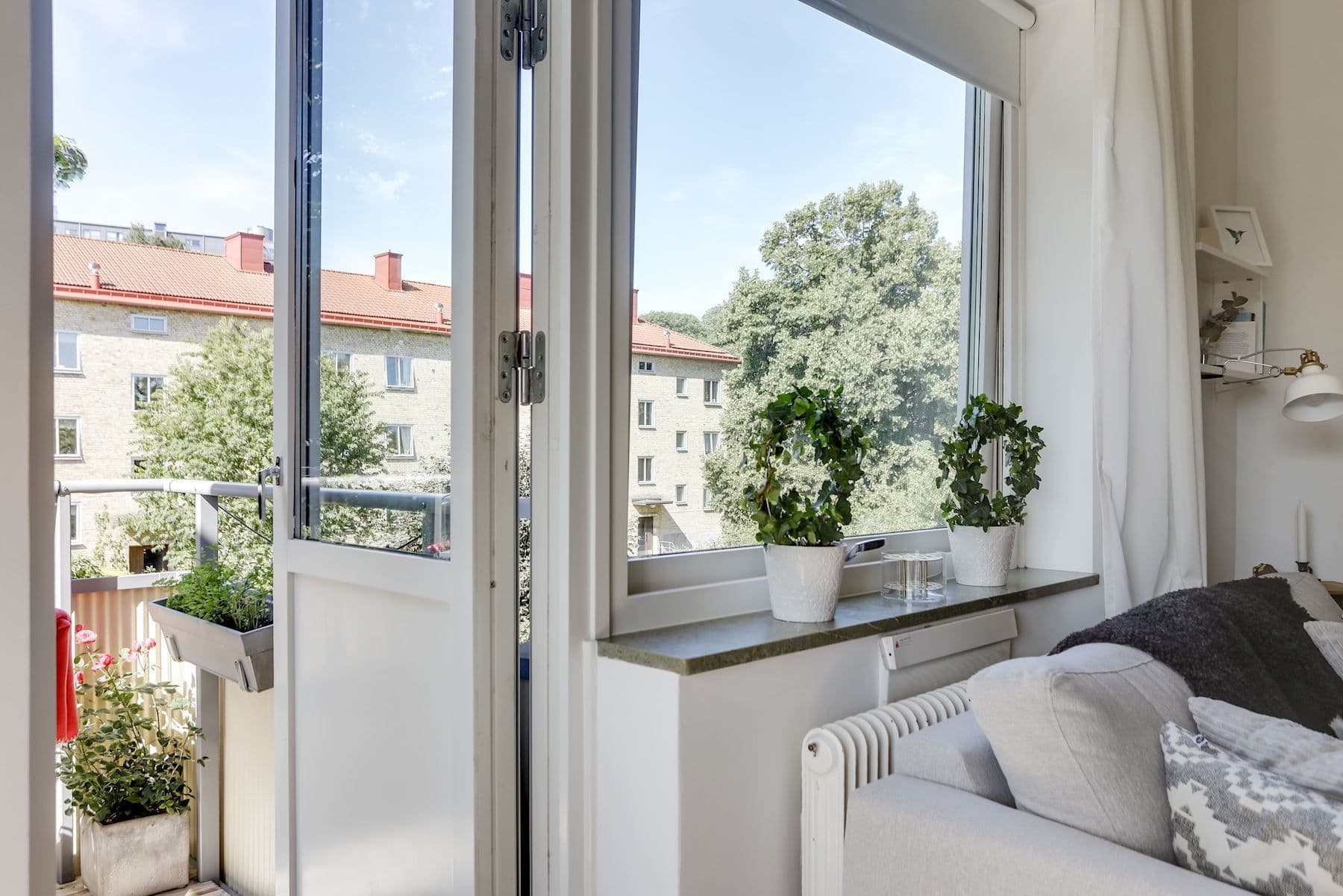 Vackra fönsterbänkar i sten