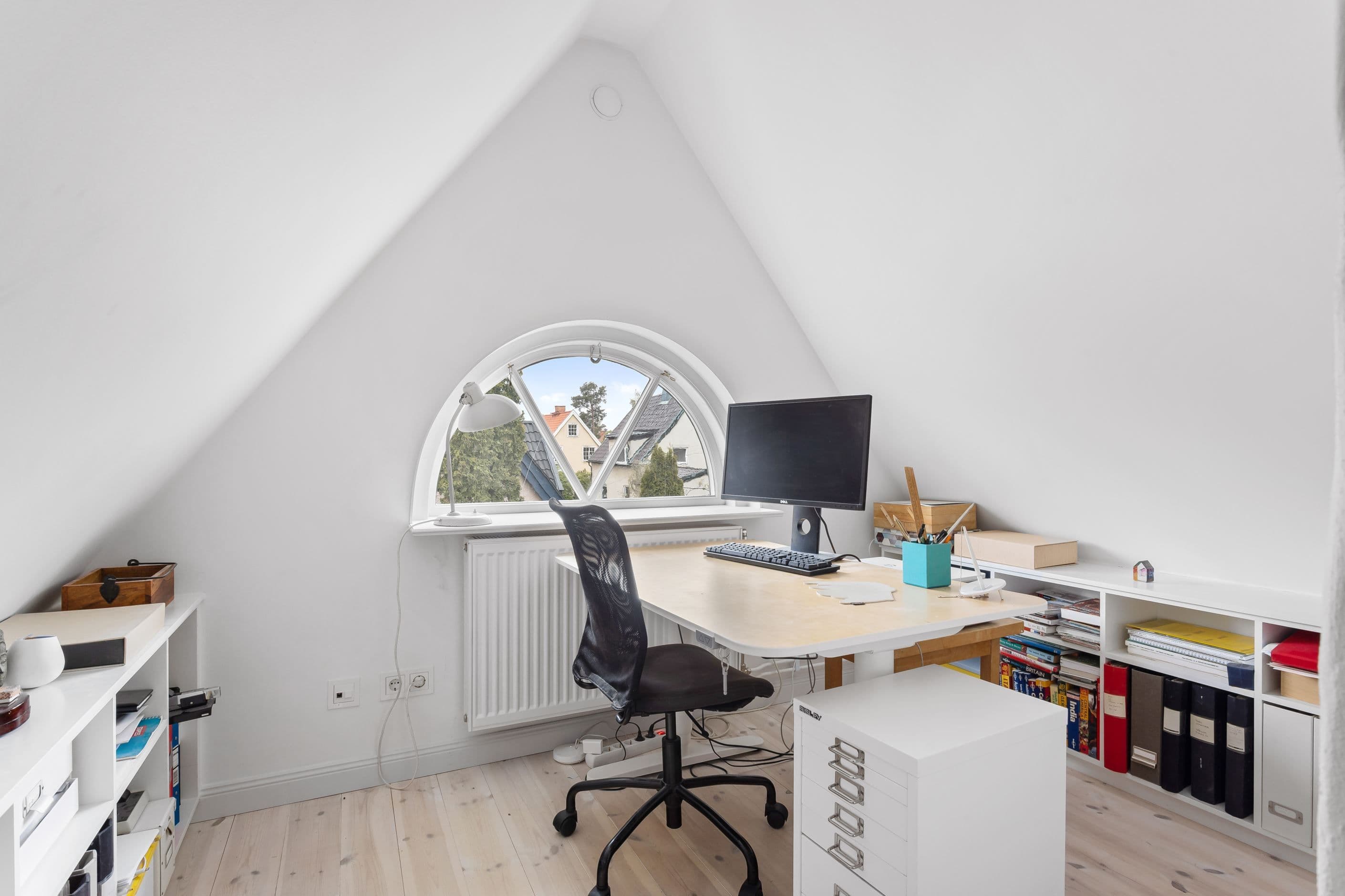 Arbetsrum/sovrum 5 på vindsplan