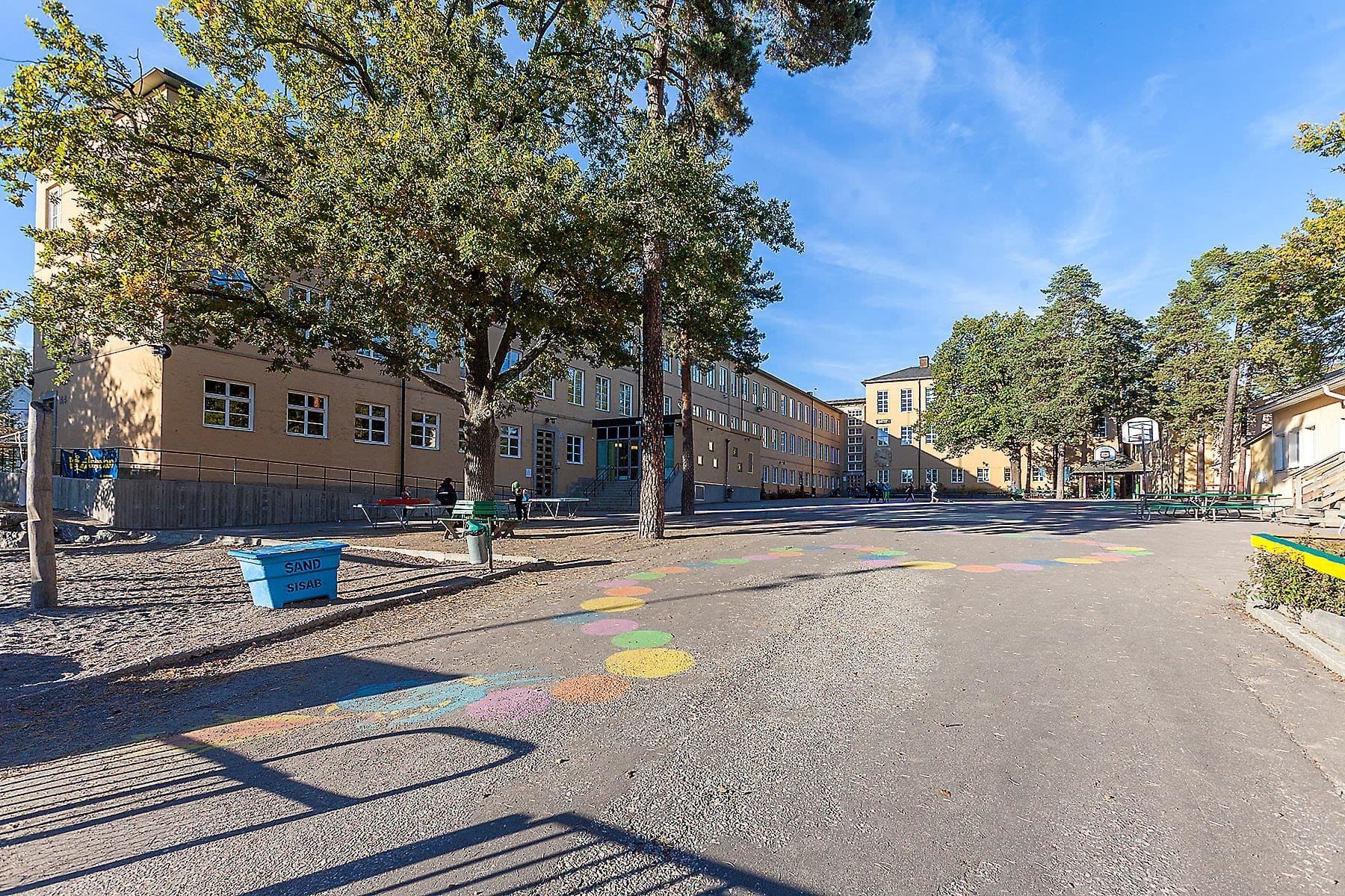 Ålstensskolan ytterligare en skola i närområdet