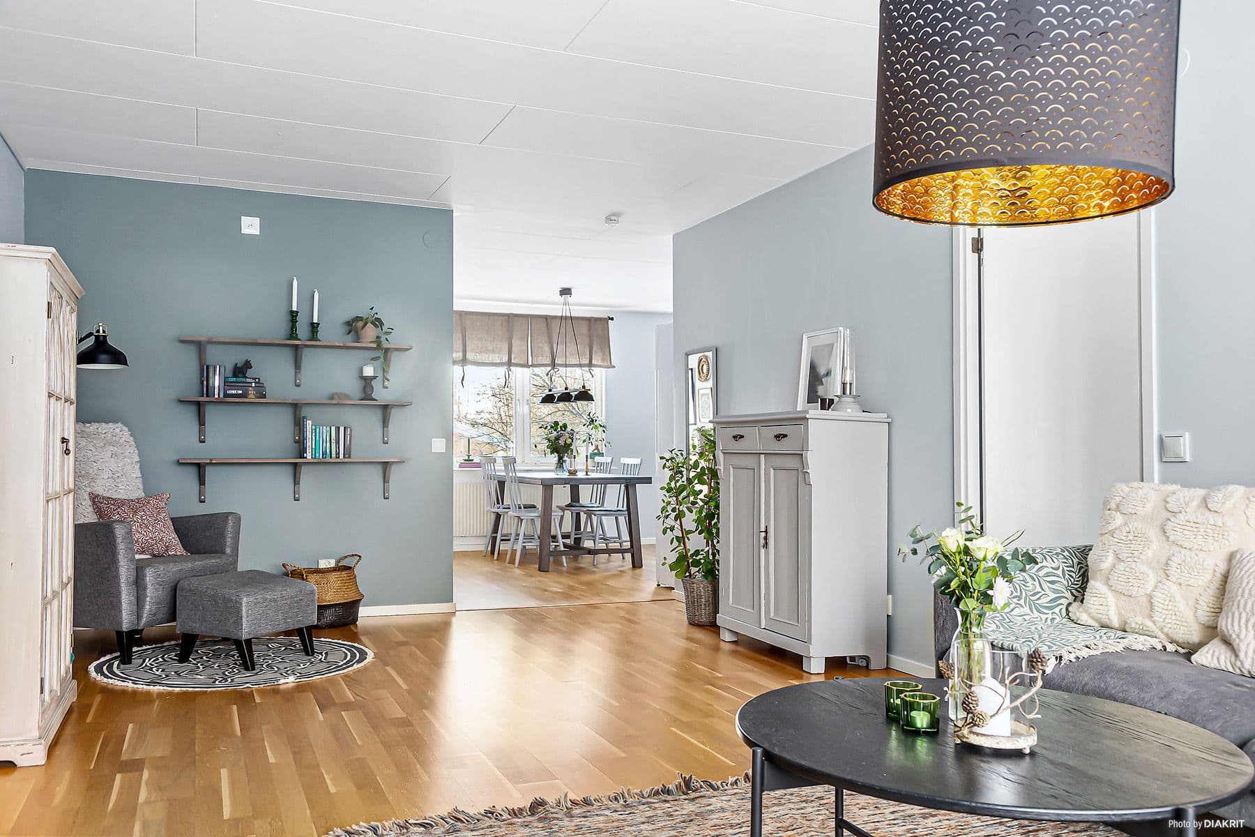 Ljusa och moderna färg och materialval.