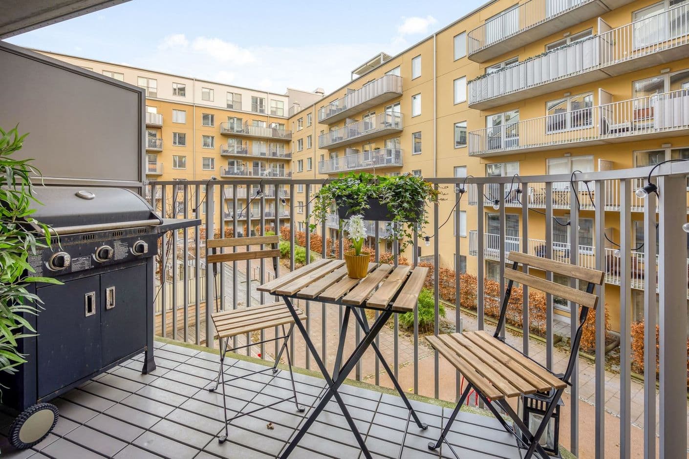 Armégatan 11B, vån 2