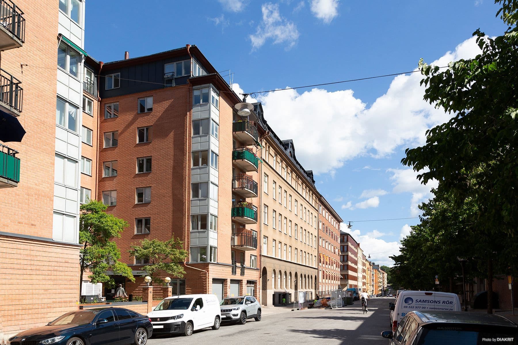 Fasaden sett från gatan