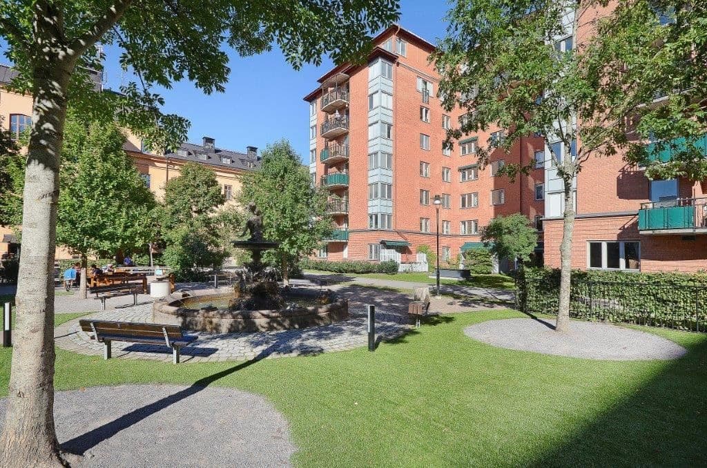 Stor, trevlig innergård