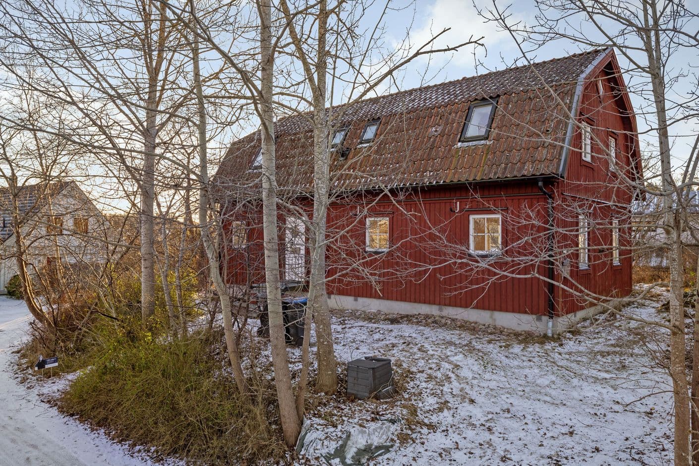 Lyckostigen 9 / Skogsvägen 1