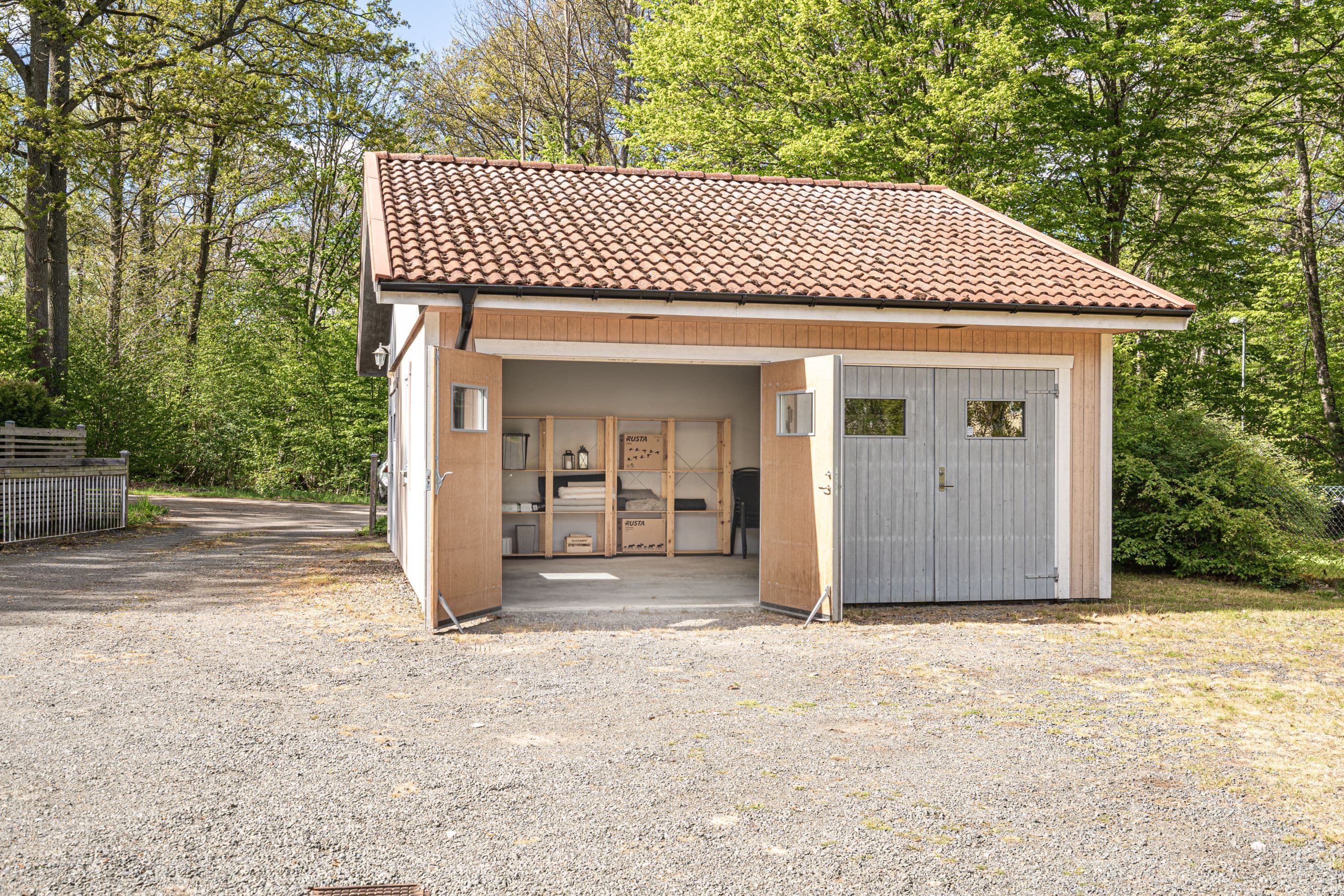 Garage