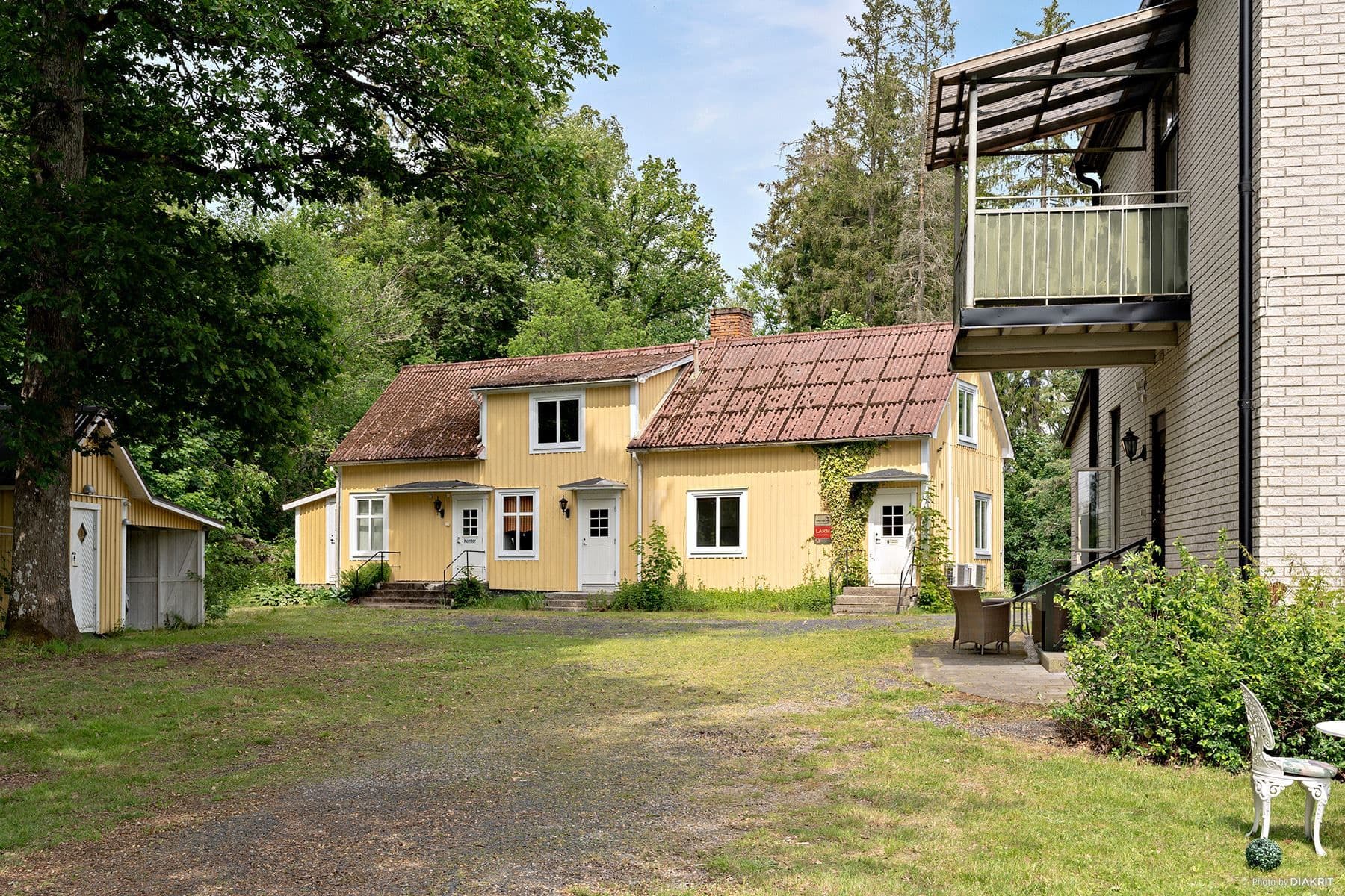 Gäststuga med två lägenheter