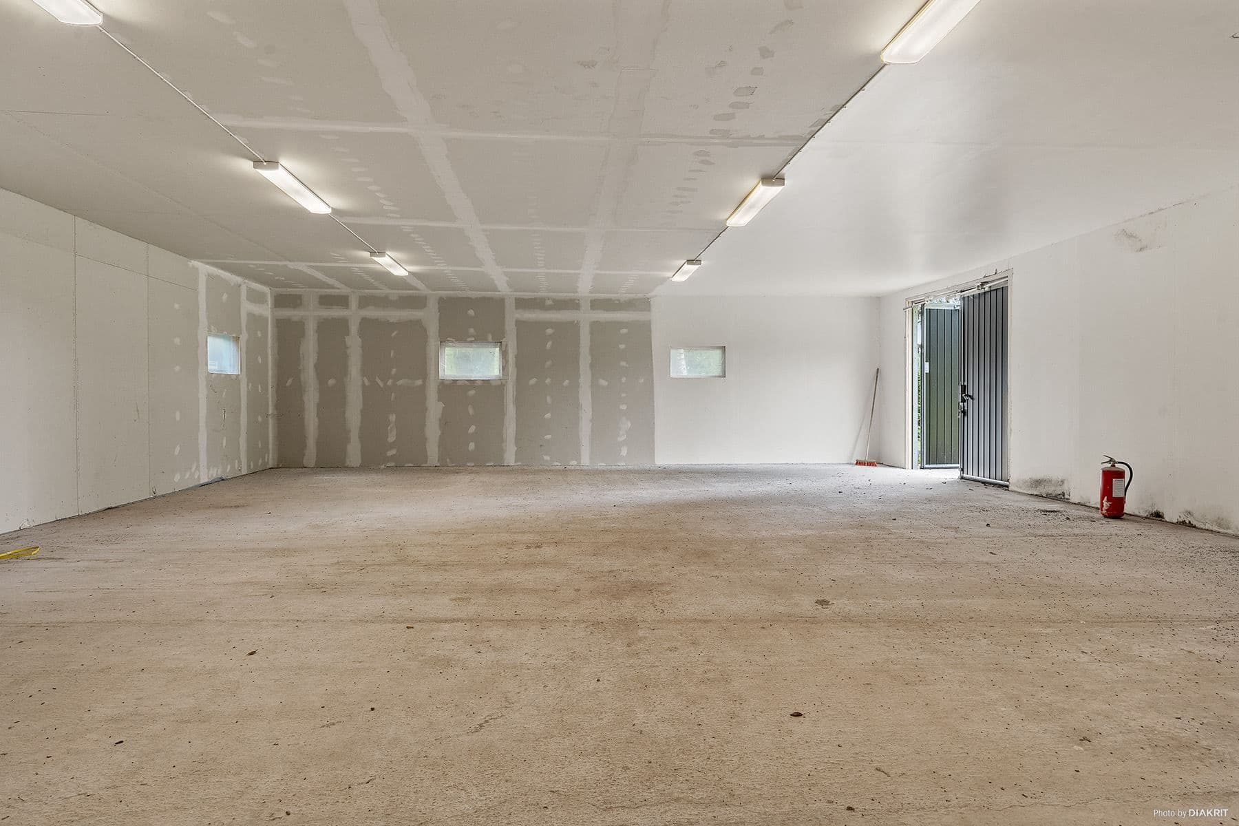 Isolerad lagerlokal (tidigare stall)