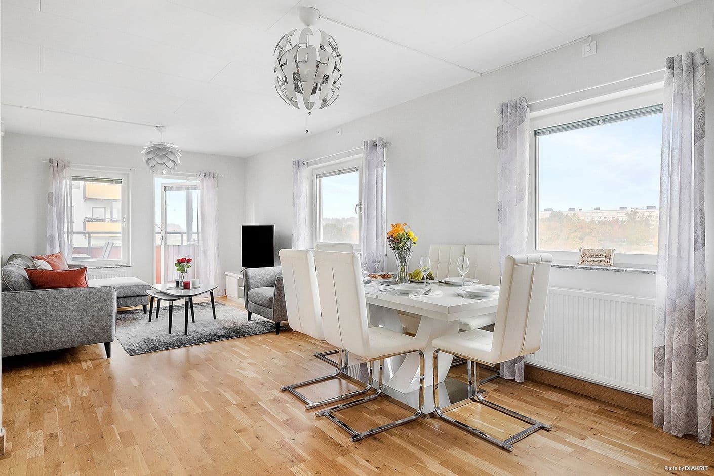 Valsta Gårdsväg 8