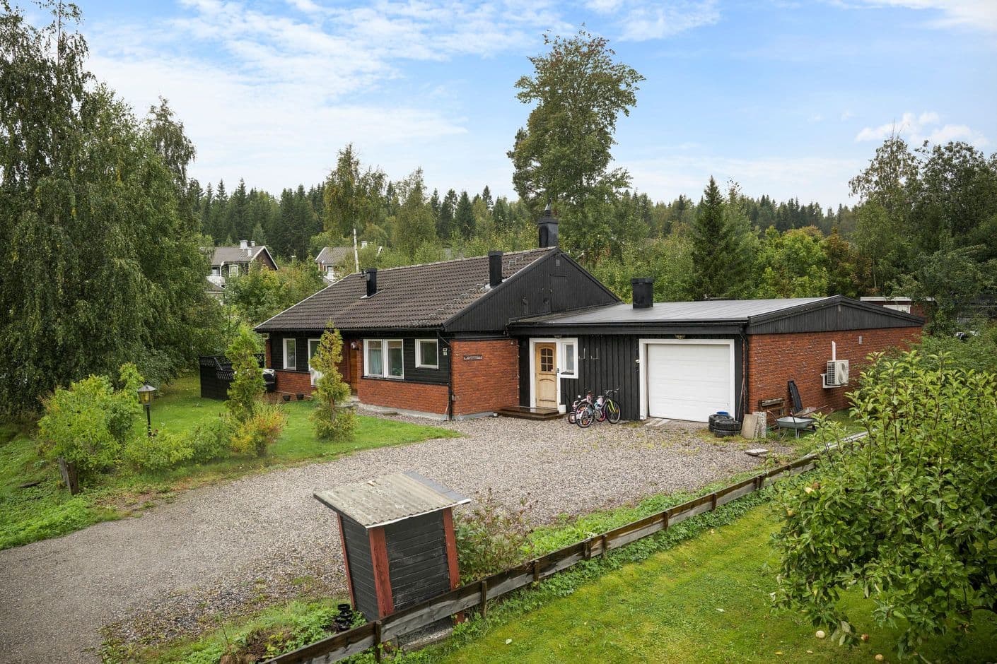 Hästskovägen 8