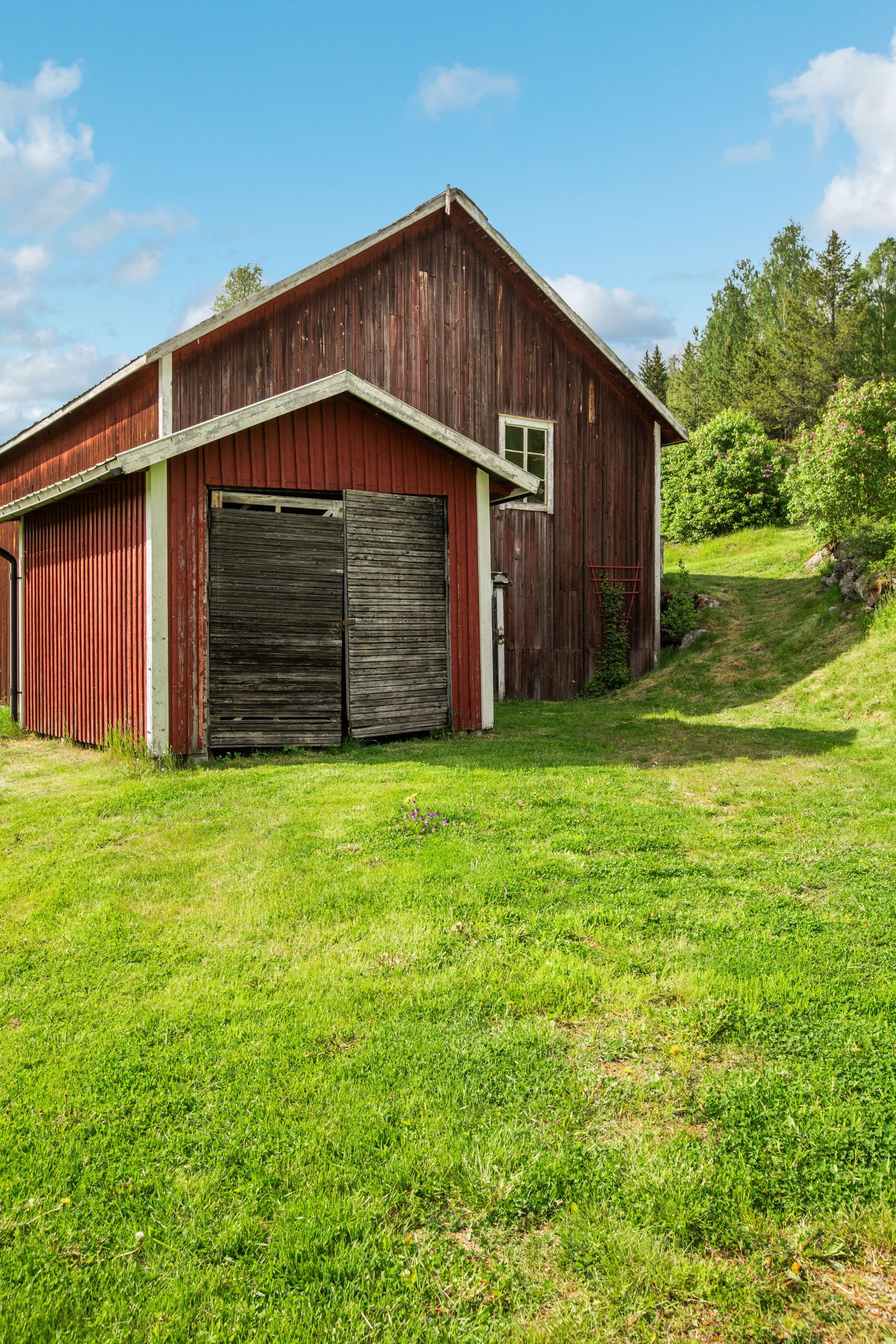 Loge/garage/förråd