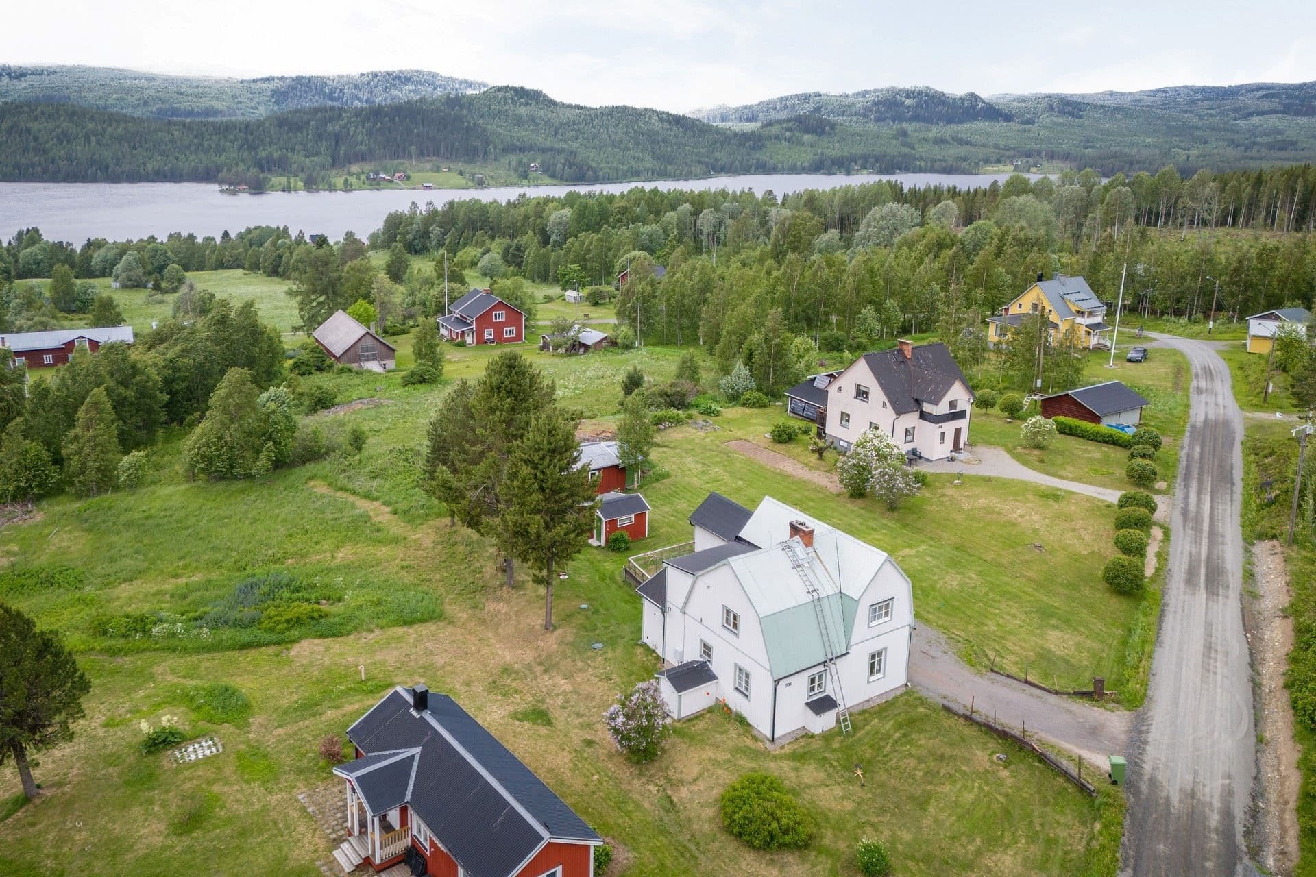 Välkomna till Hällesjö 708