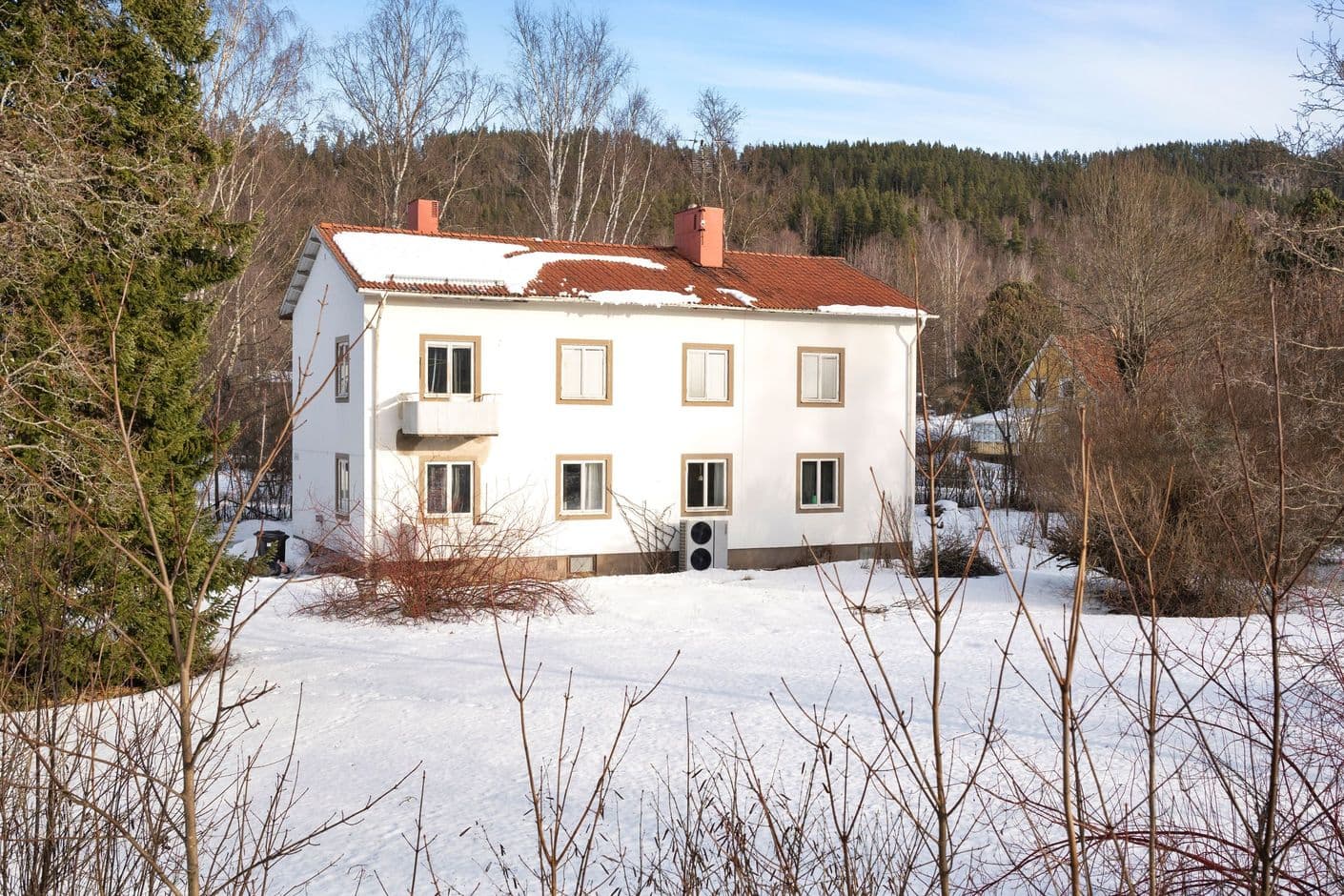 Ljungavägen 6, Ljungavägen 8 och Villagatan 5