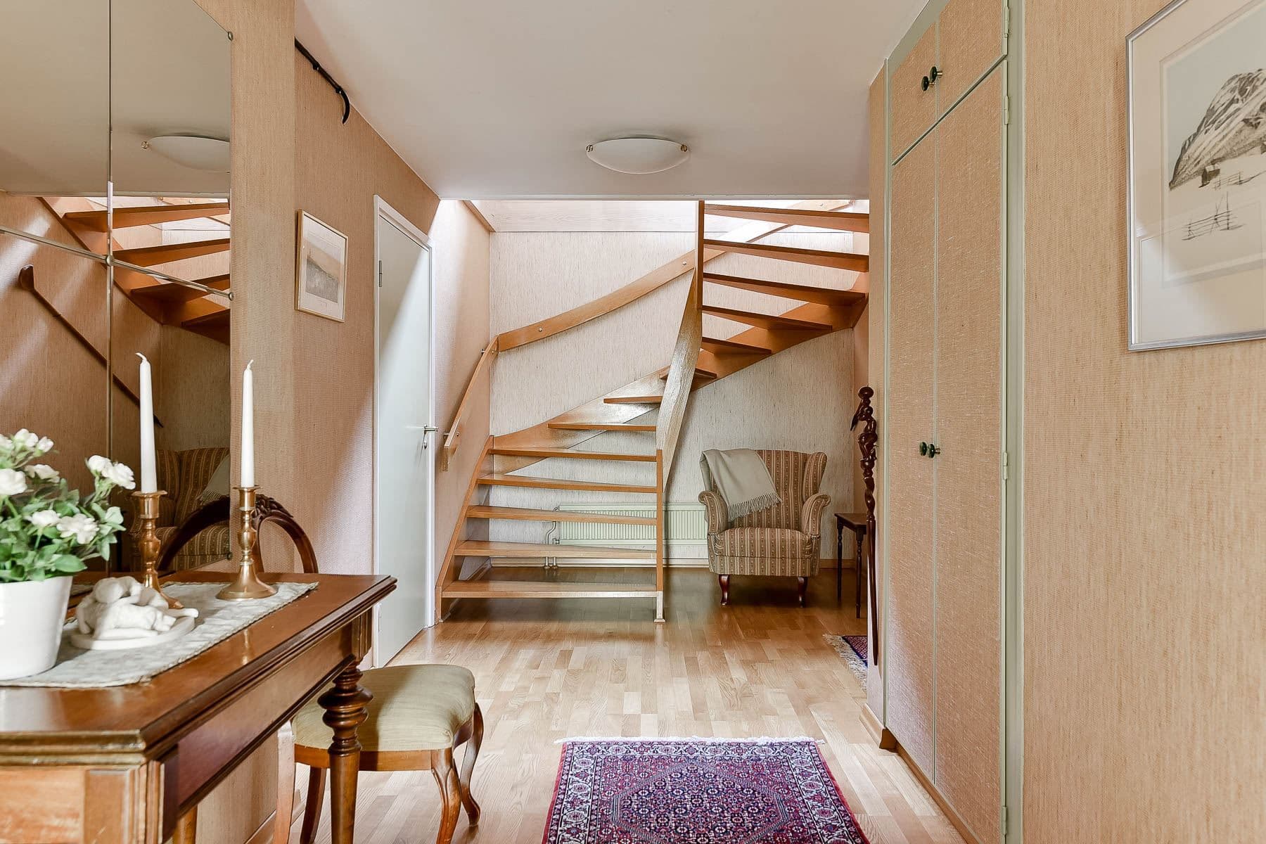 Inre hall