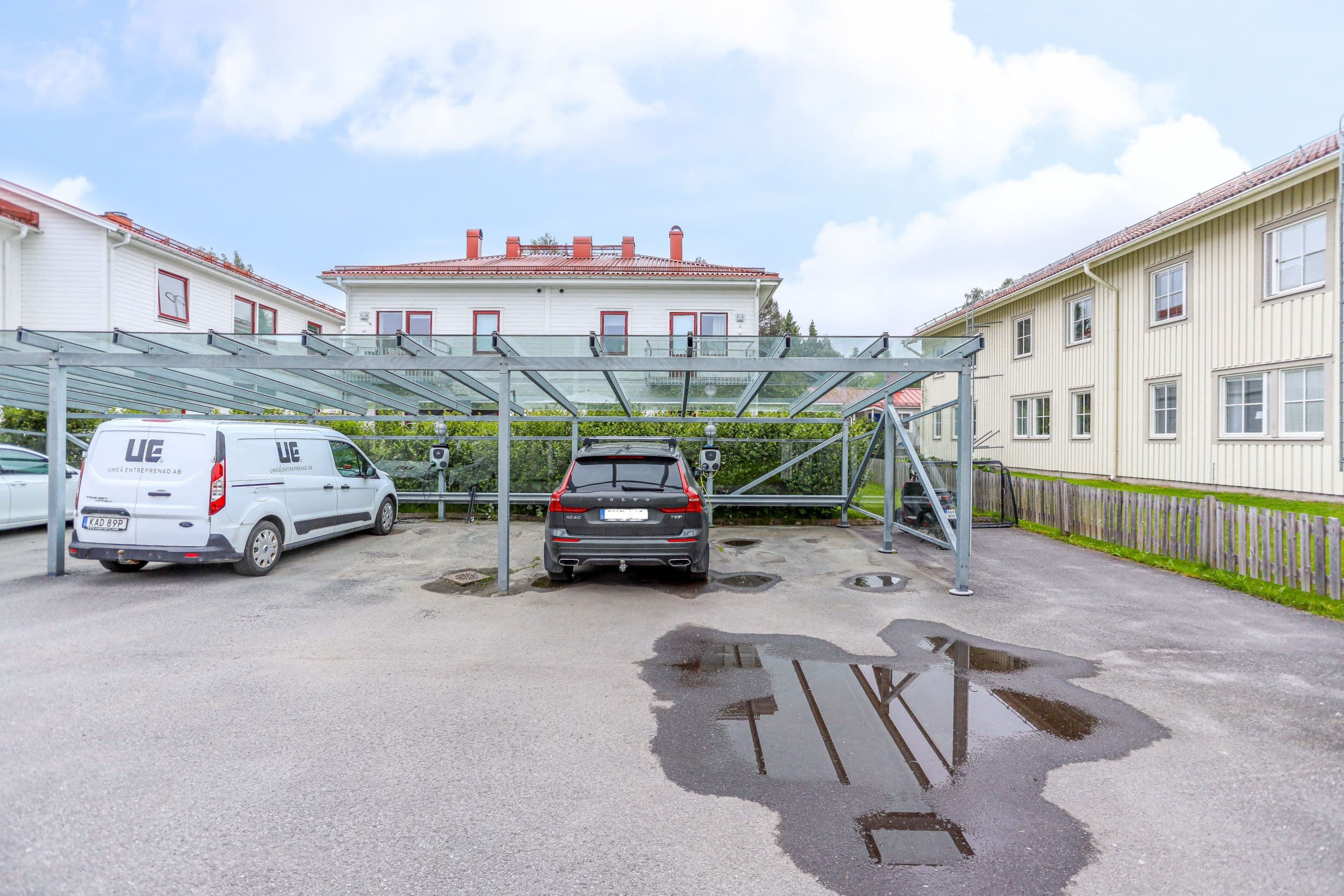 Carport - Ingår i avgiften.