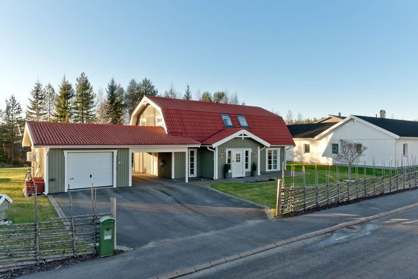 Vegagatan 20
