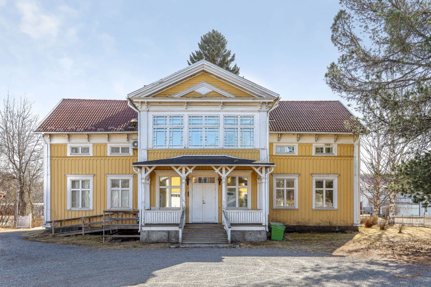 Mikaelsvägen 3 & 5