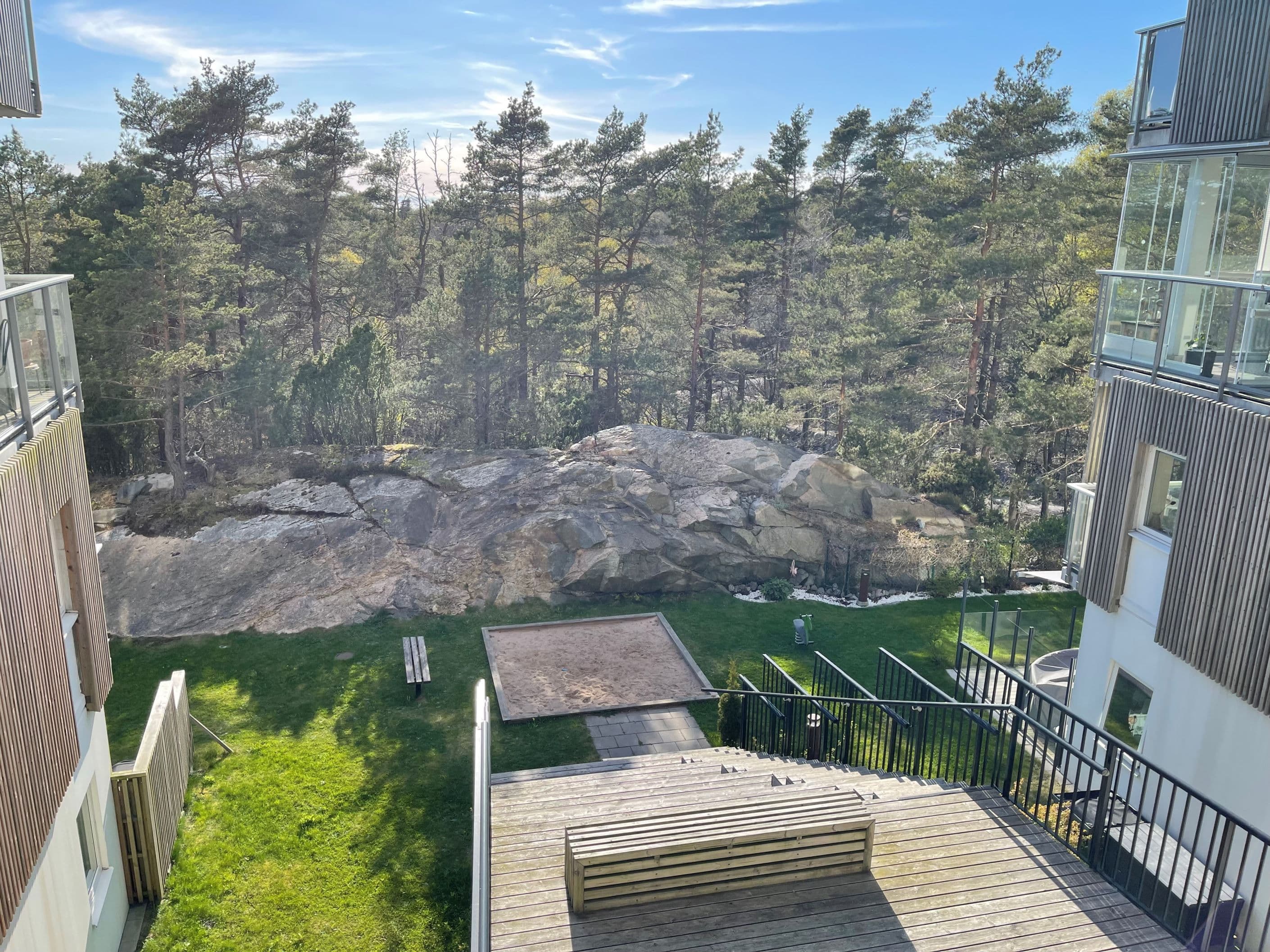 område