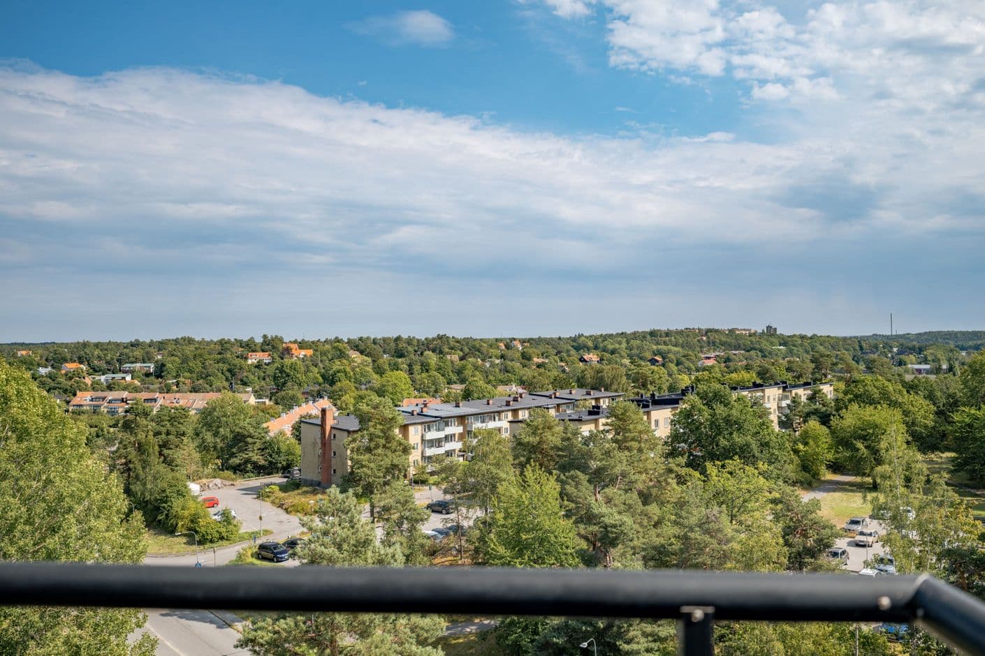 Källängsvägen 8