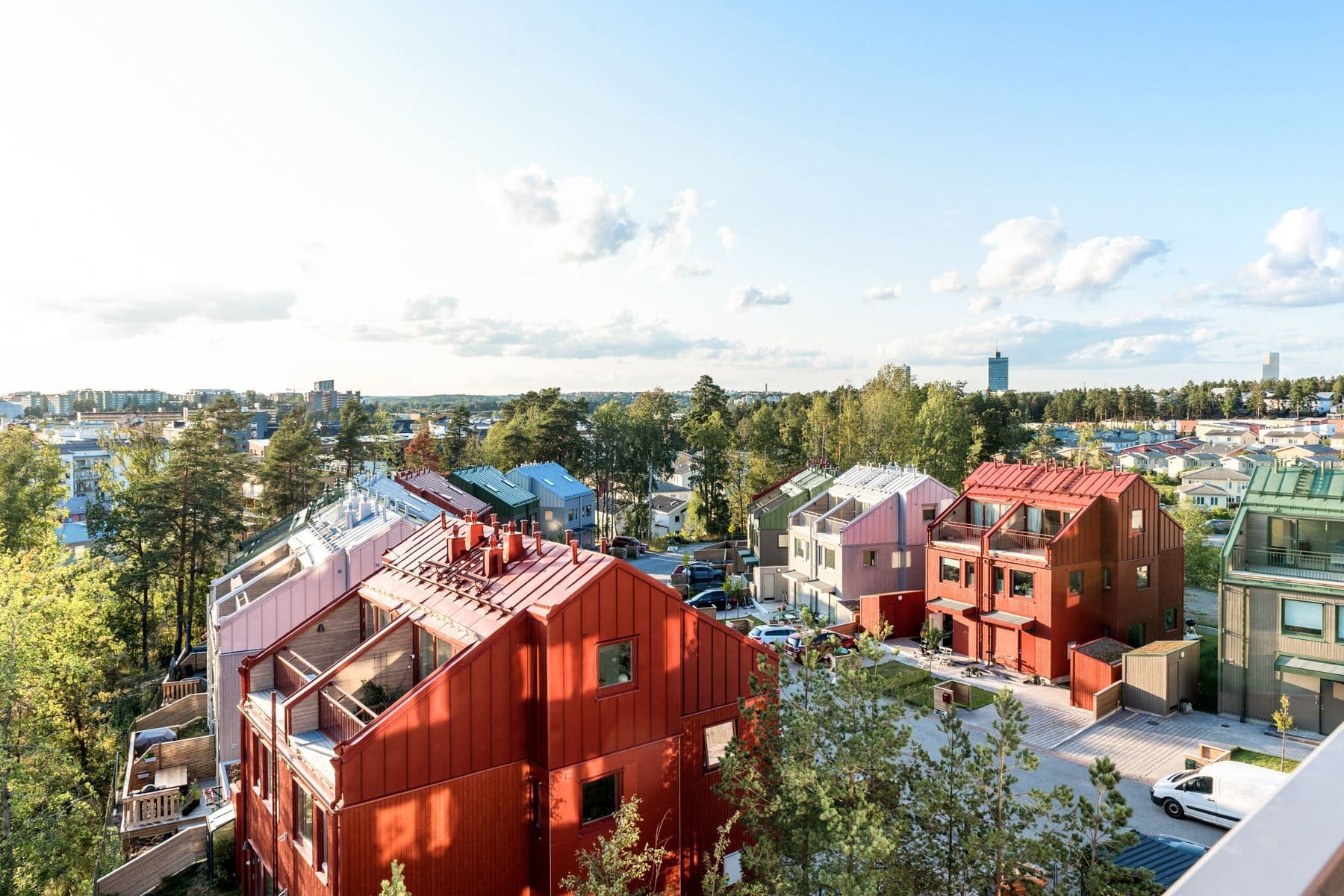 Granne med huset breder villaområdet ut sig