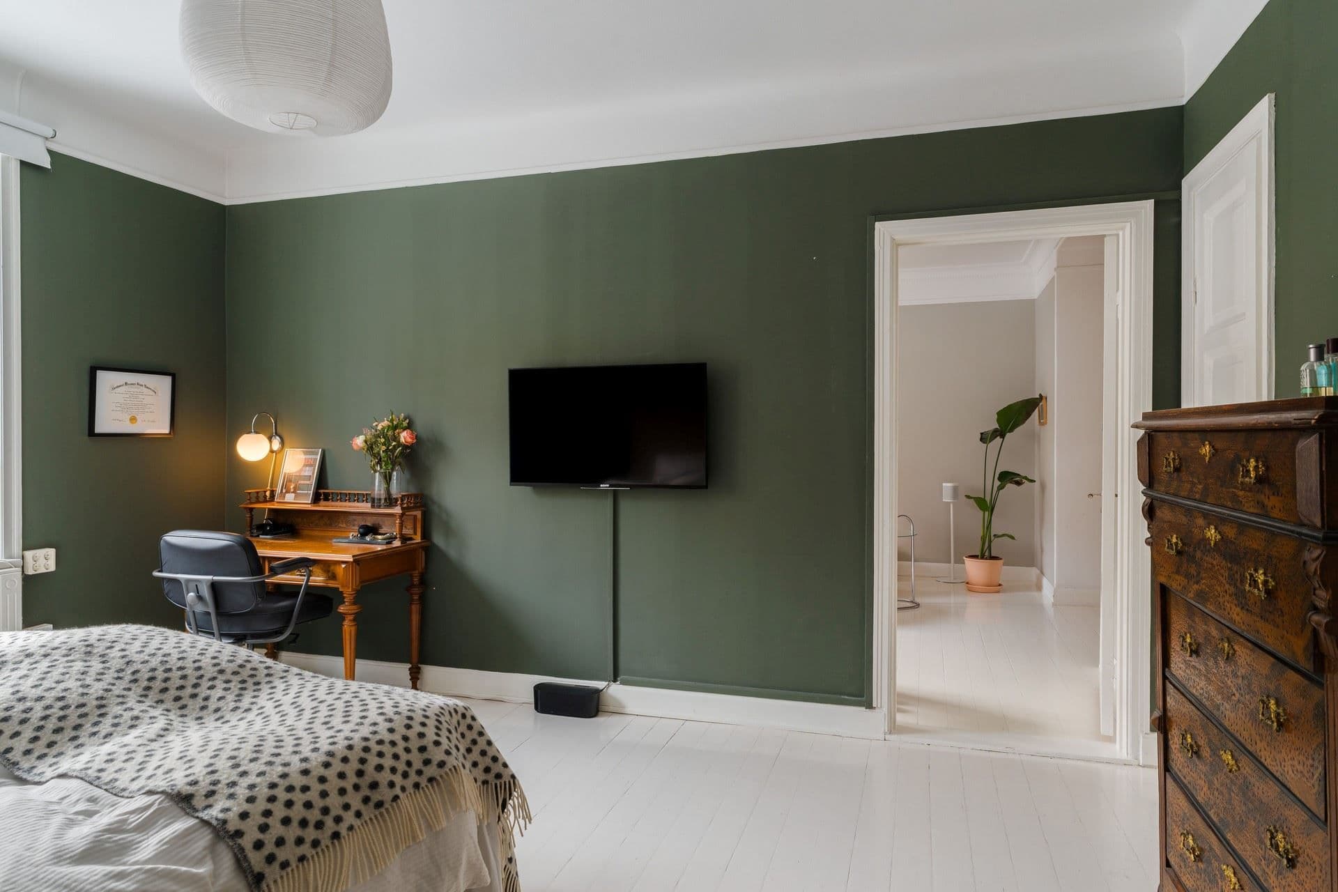 Master bedroom