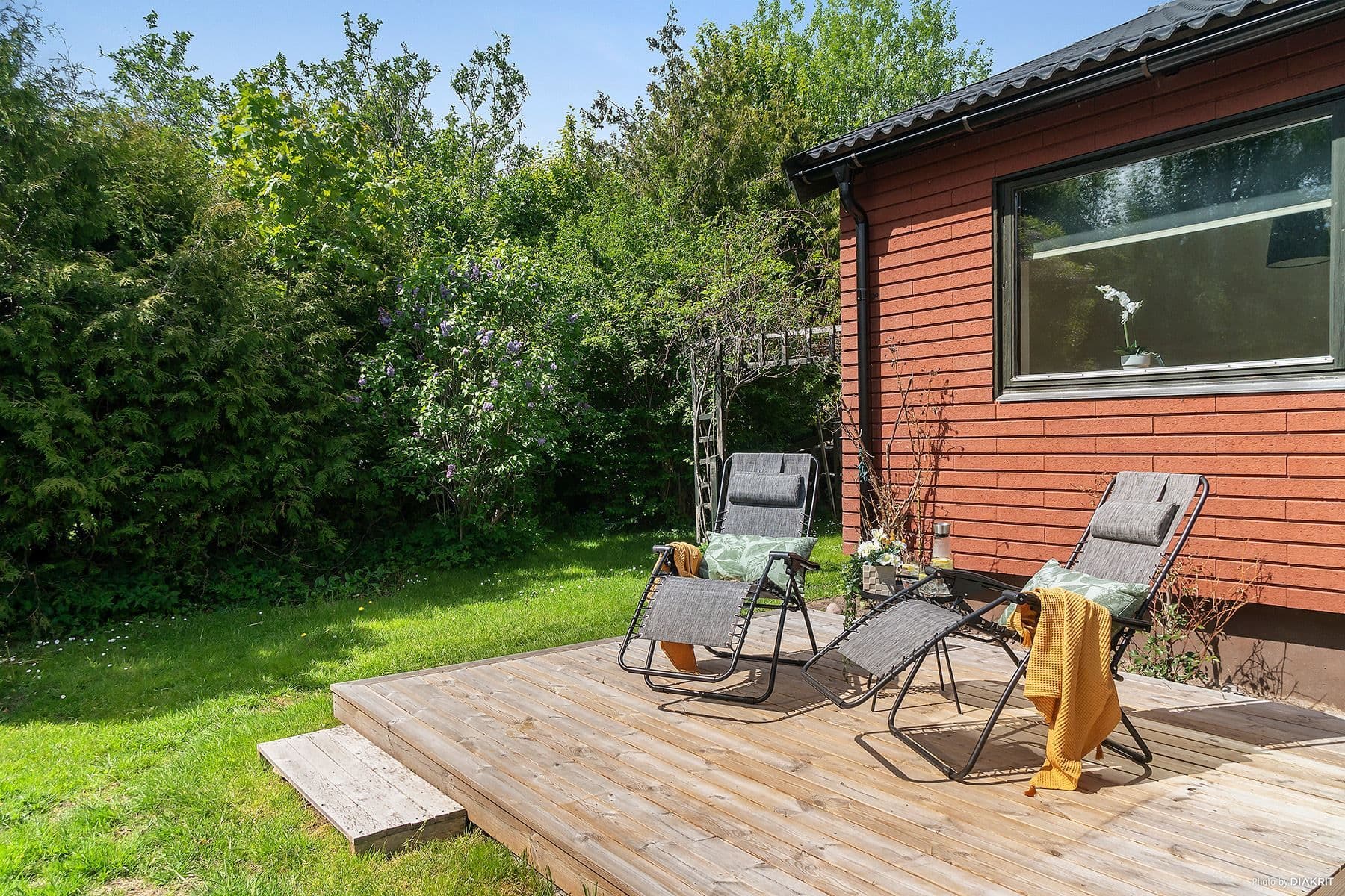 Uteplats vid uthyrningsdel