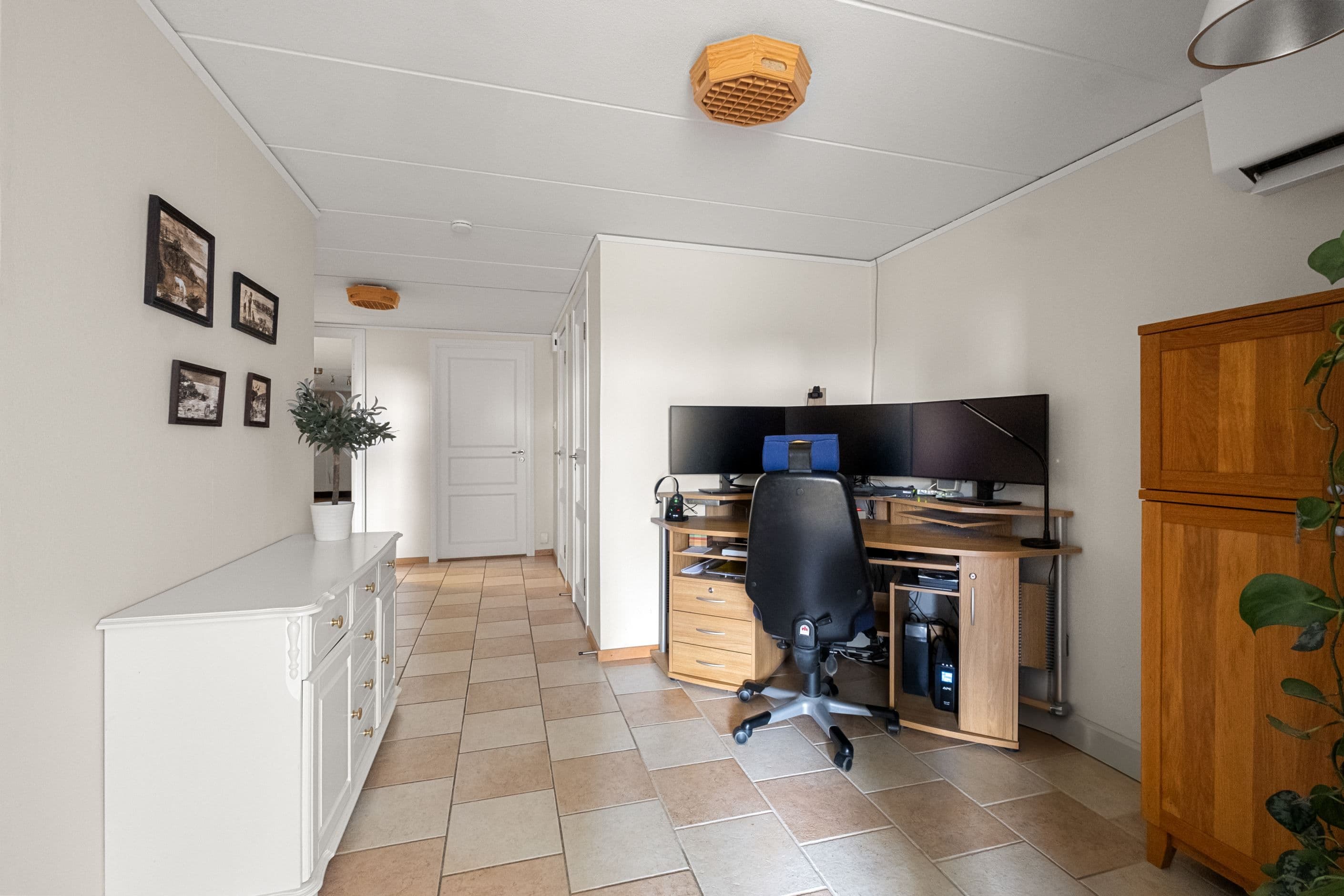 Hall