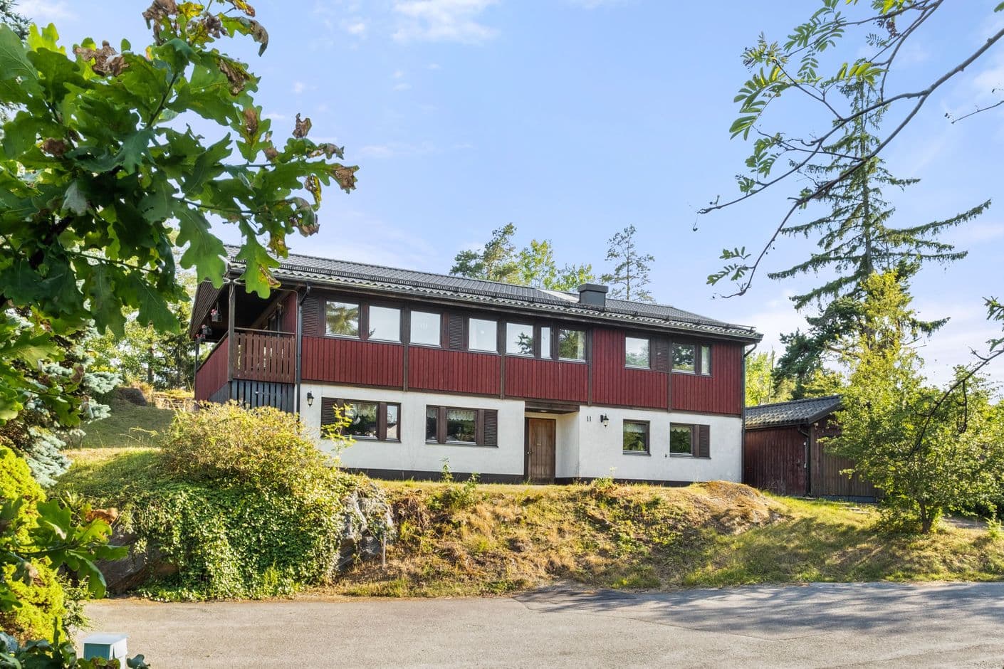 Grenvägen 11