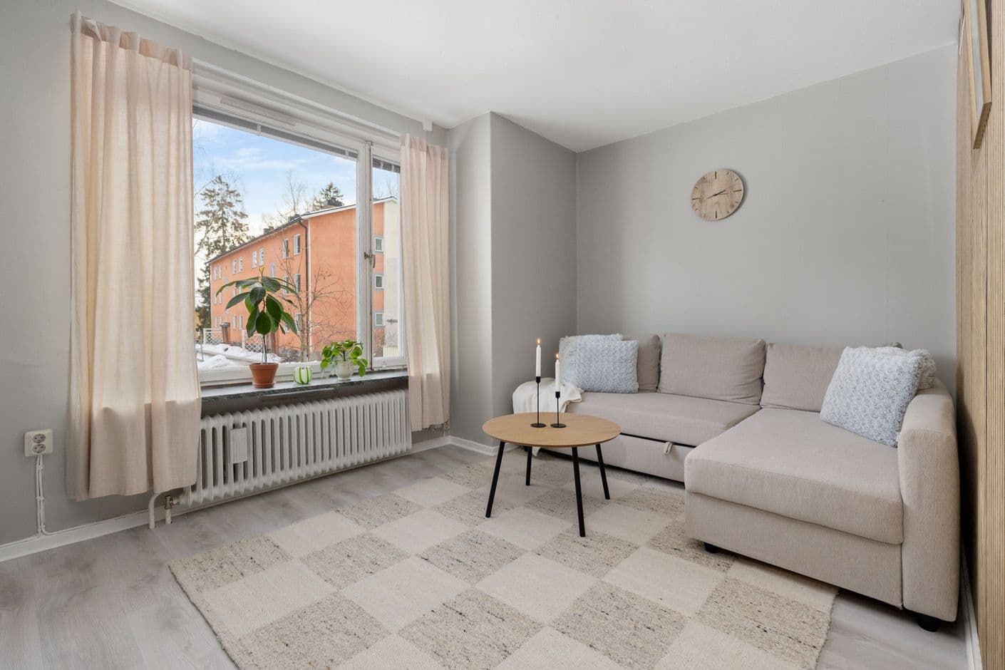 Ringvägen 26, halv trappa!