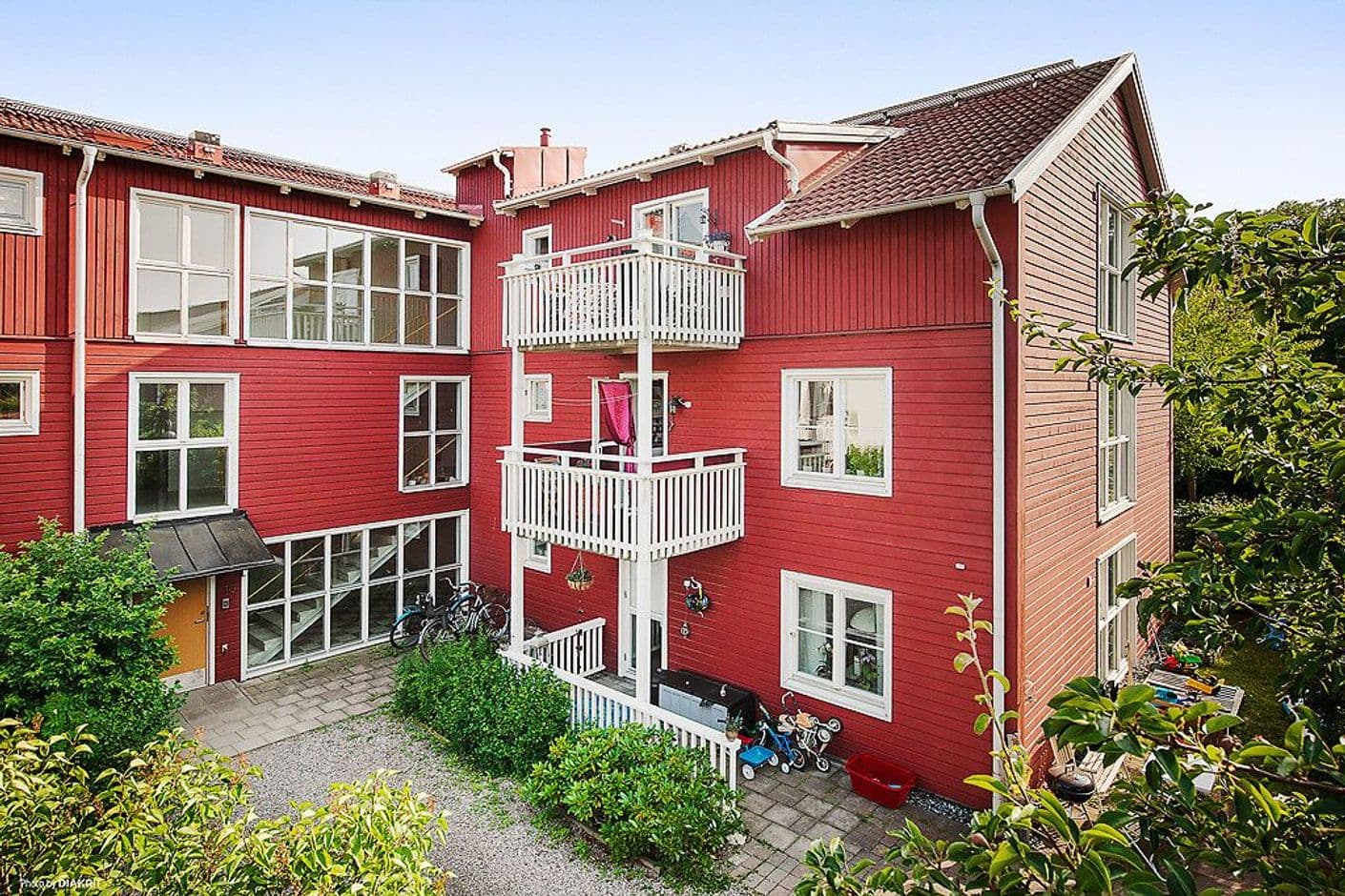 De la Gardies väg 10