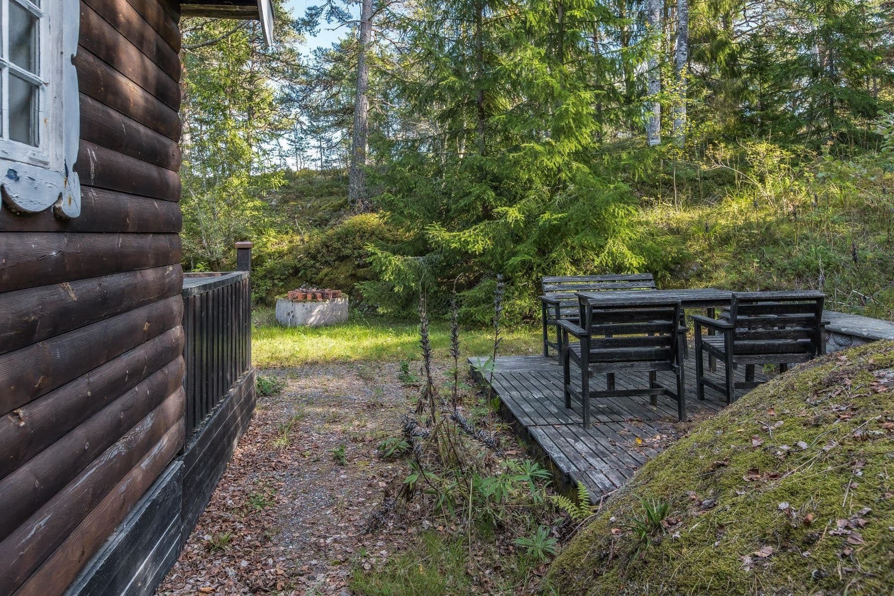 Uteplats på tomten