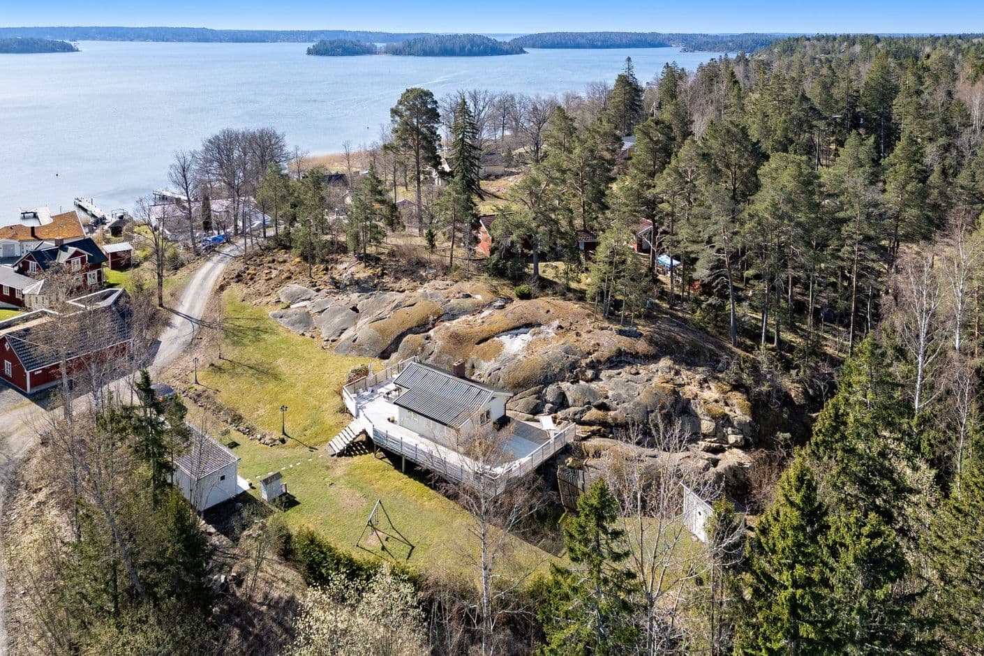 Solfältsvägen 2