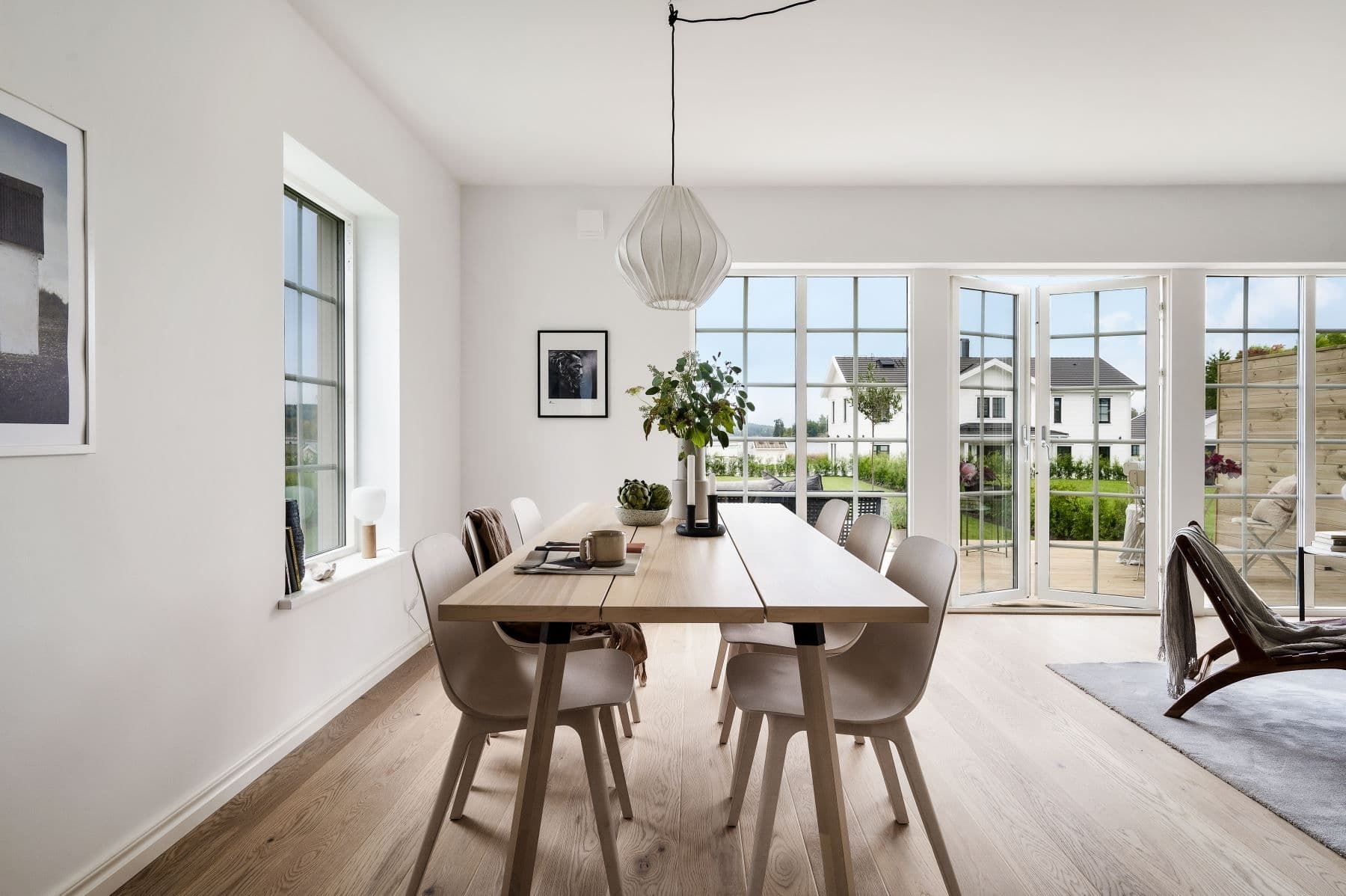 Matplats med plats för 6-8 personer