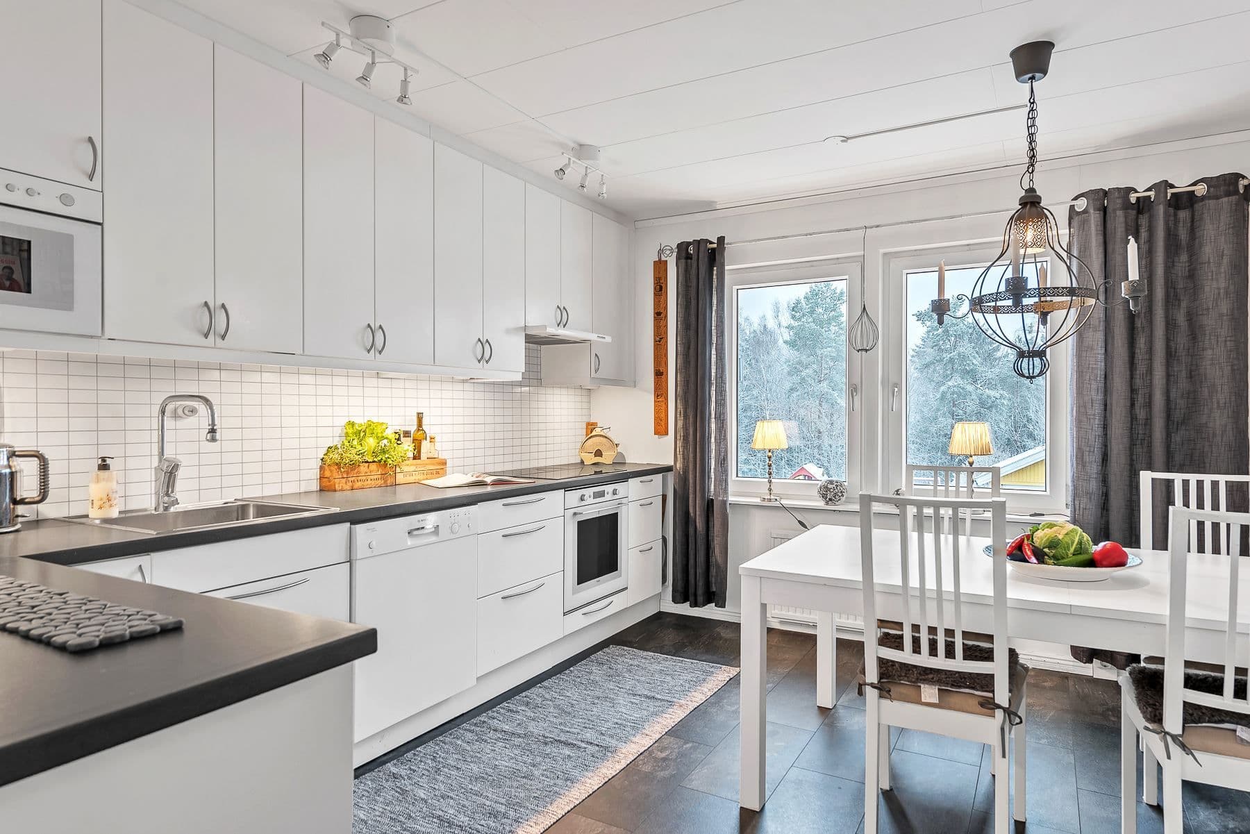 Kök med matplats