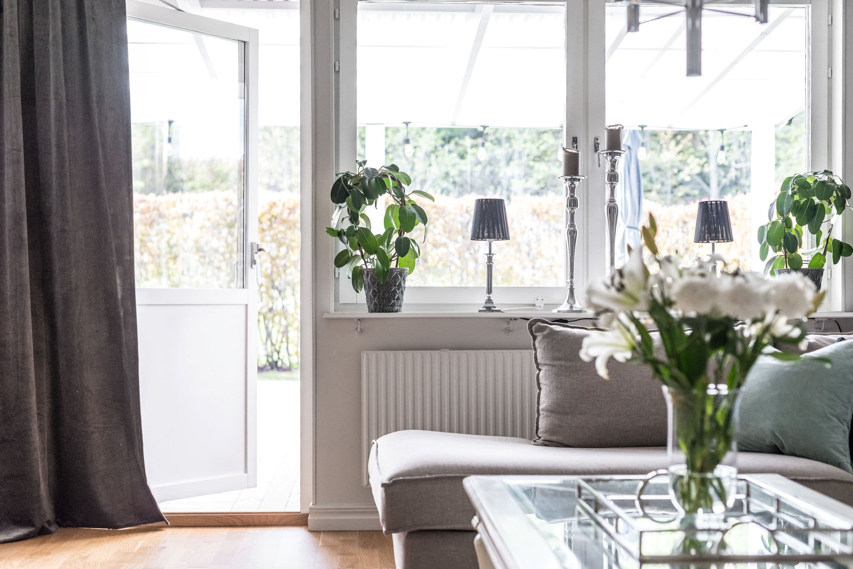 Detaljbild utgång till uteplatsen