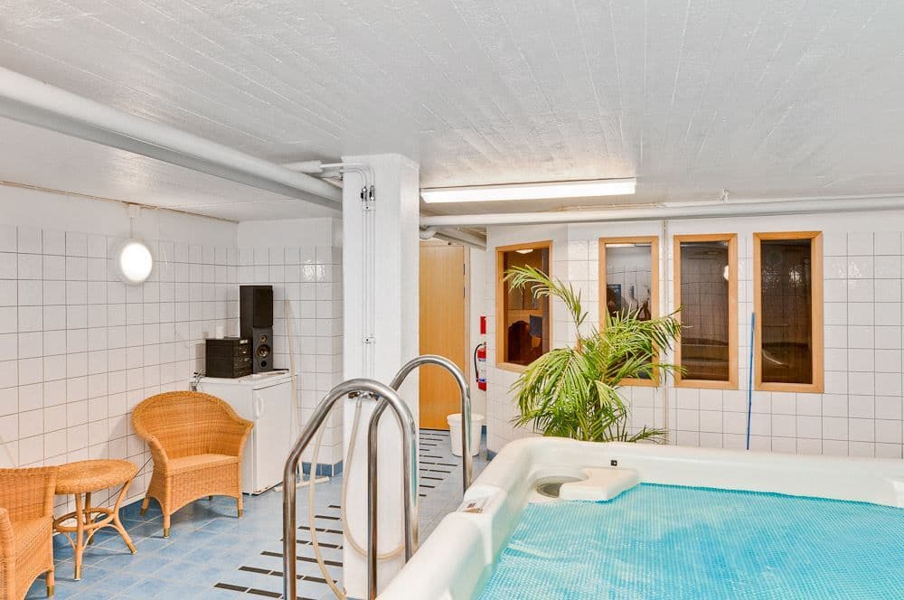 Föreningens spaavdelning med bubbelpool och bastu