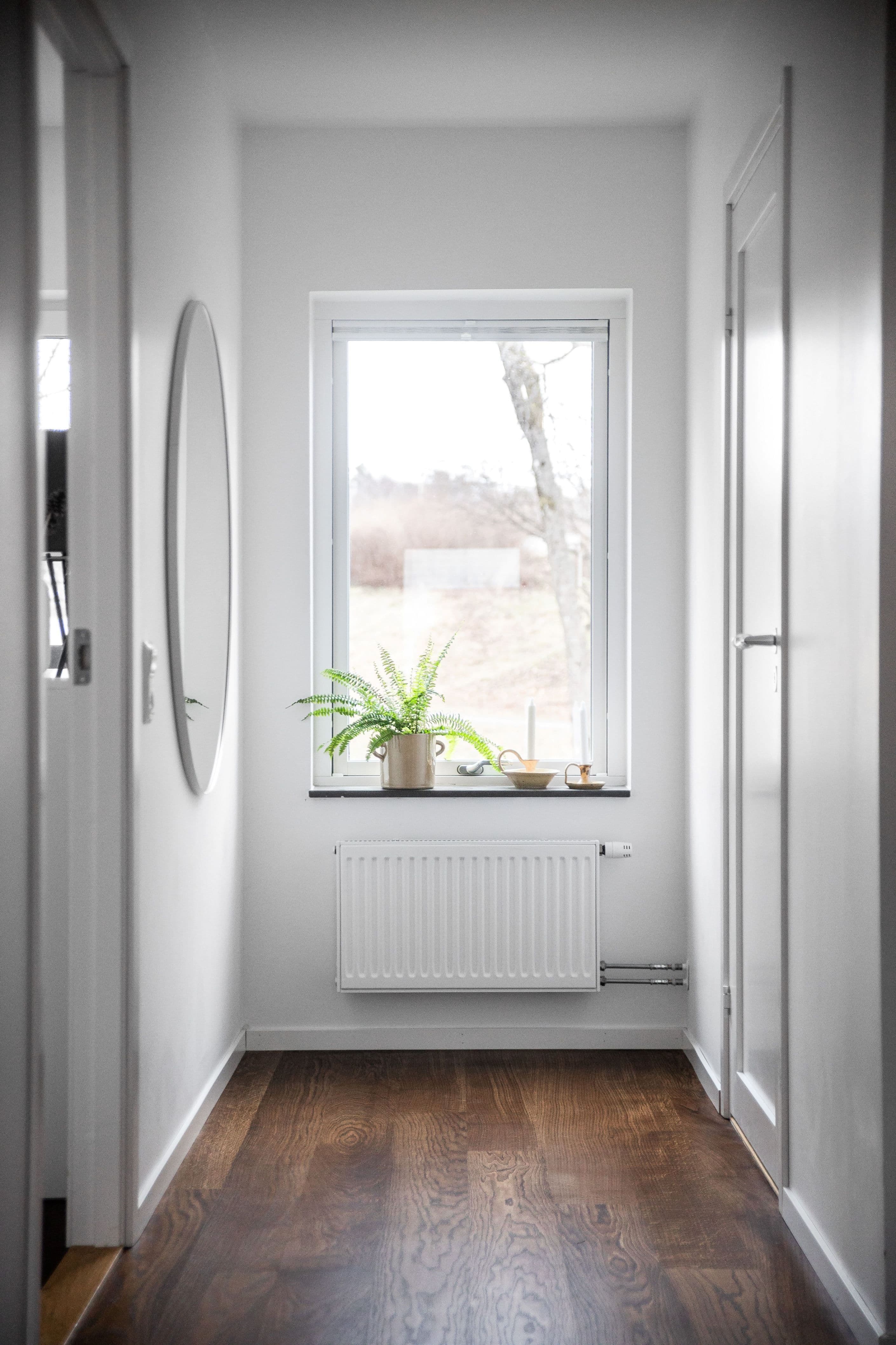 Precis utanför sovrummet finns plats för skrivbord