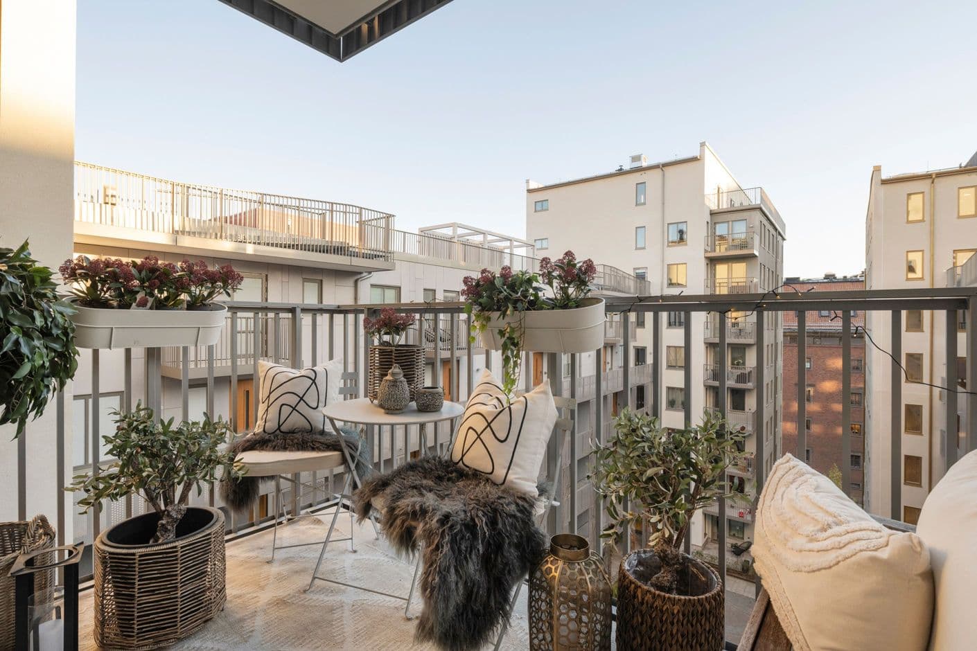 Dalagatan 108, Vån 6