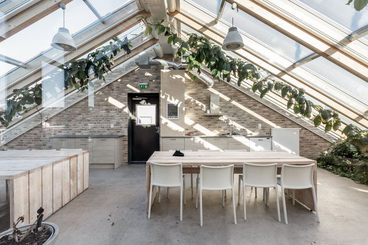 Högst upp i huset har ni föreningslokalen som går att hyra