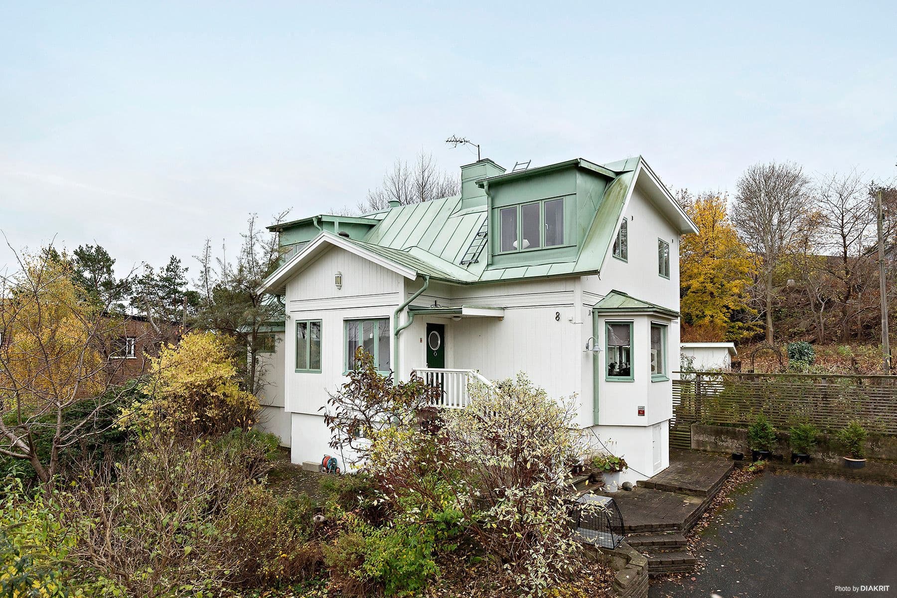 Renoverad 20-tals villa med charm!