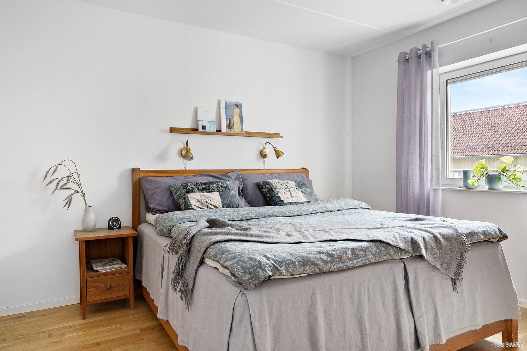Master bedroom i anslutning till vardagsrummet