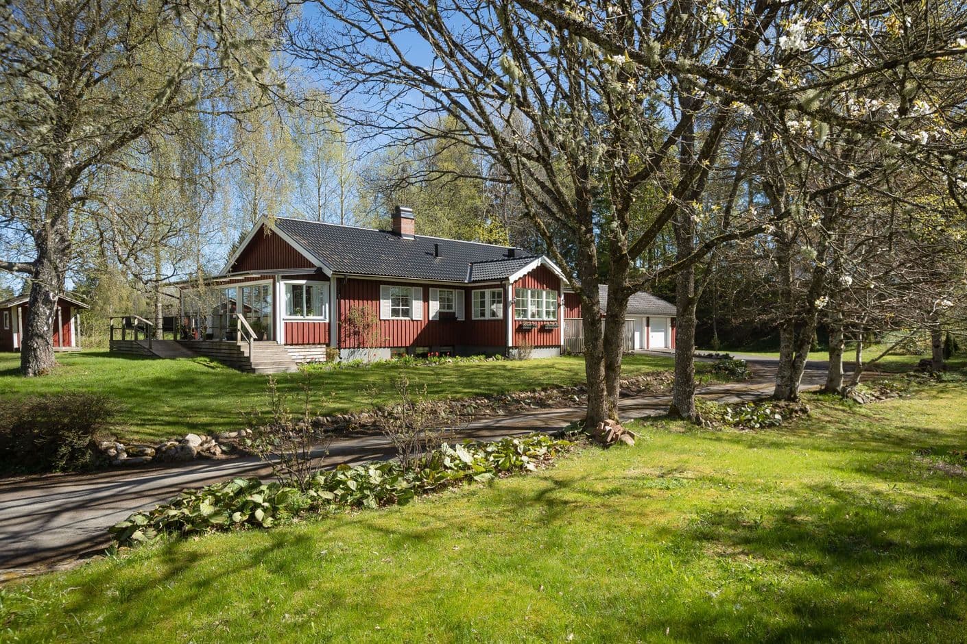  Björkbacken 1