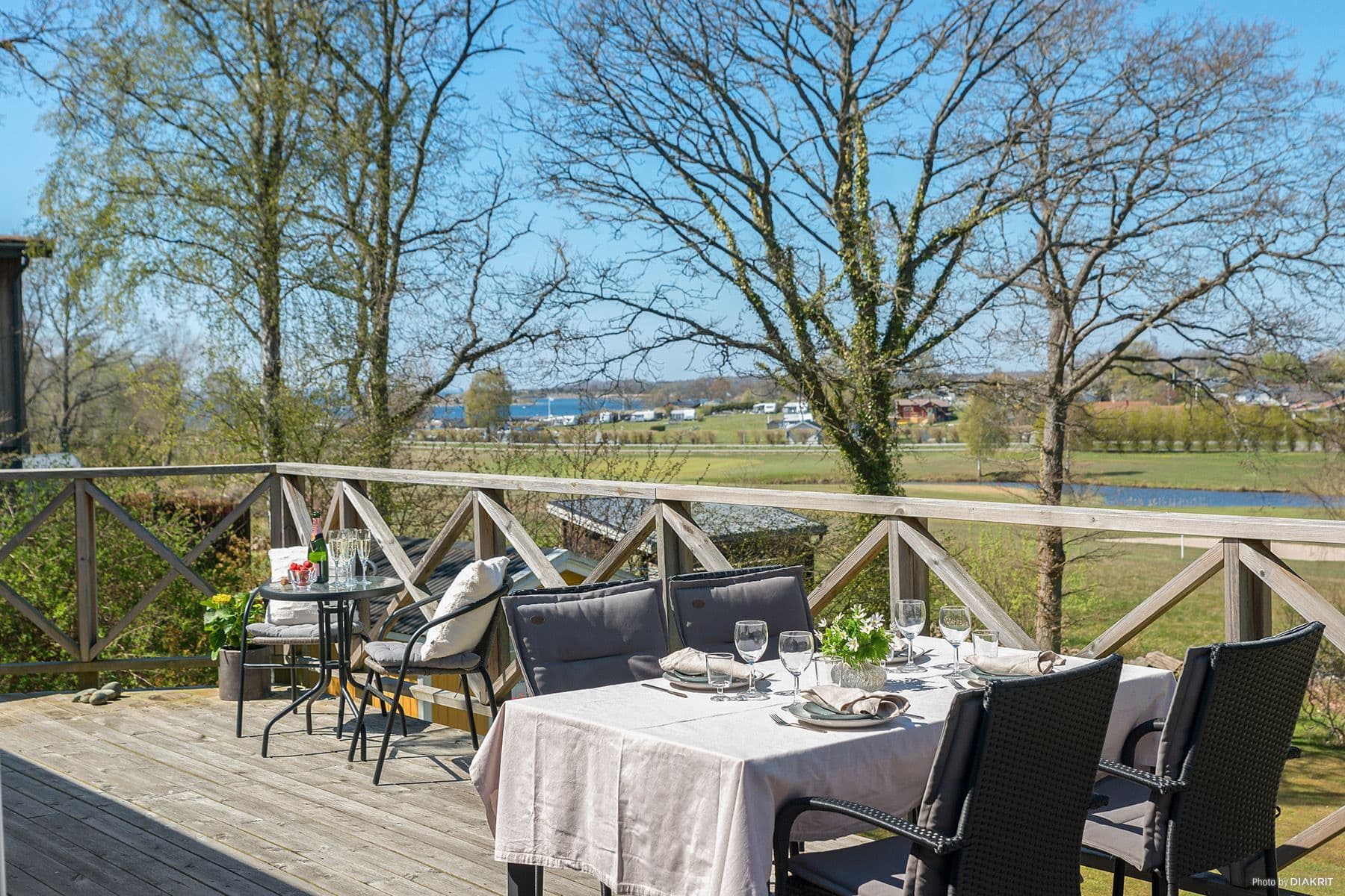 Altandäck med havsutsikt