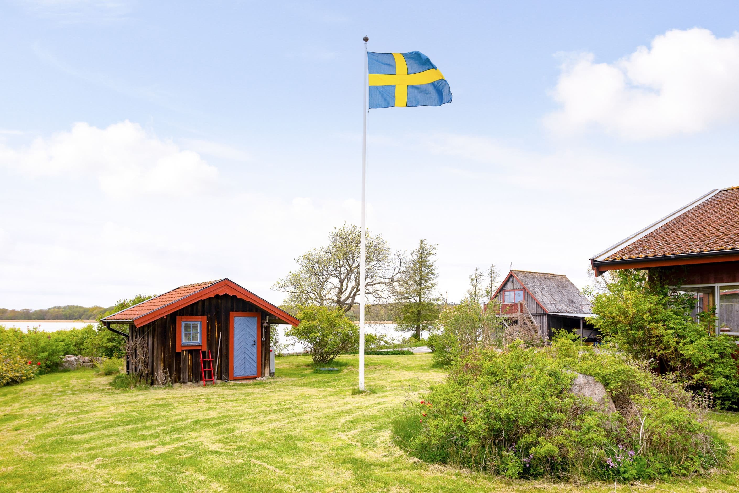 Gäststuga och garage