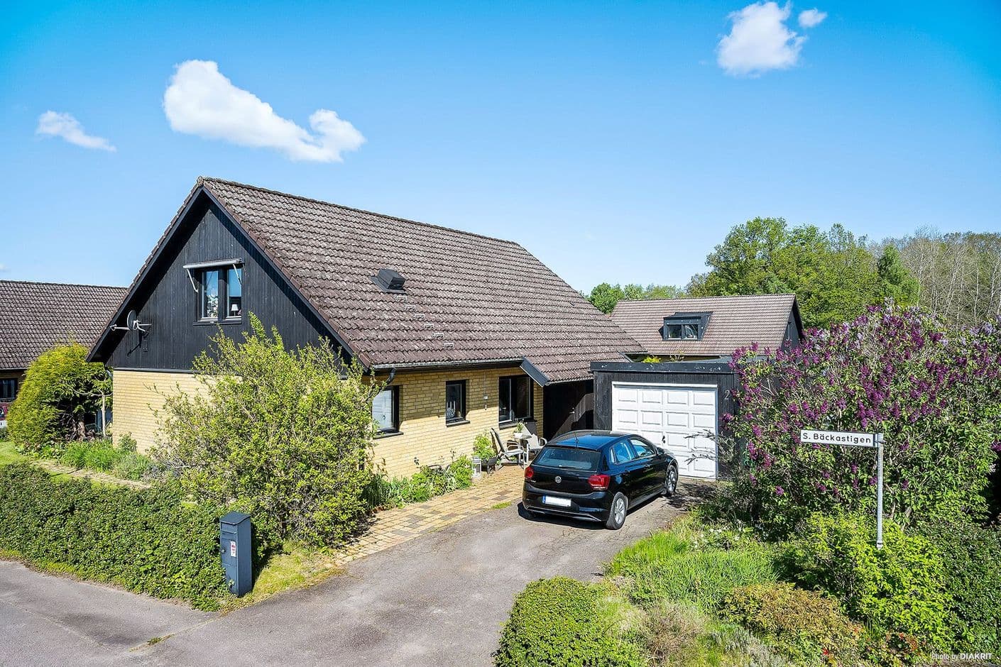 Södra Bäckastigen 2