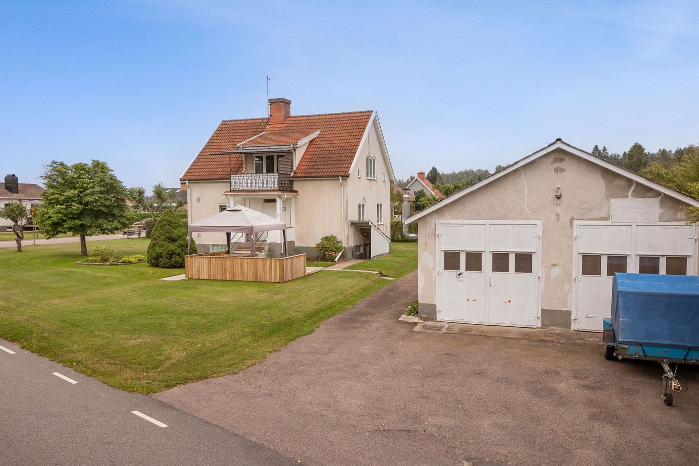 Hökavägen 13