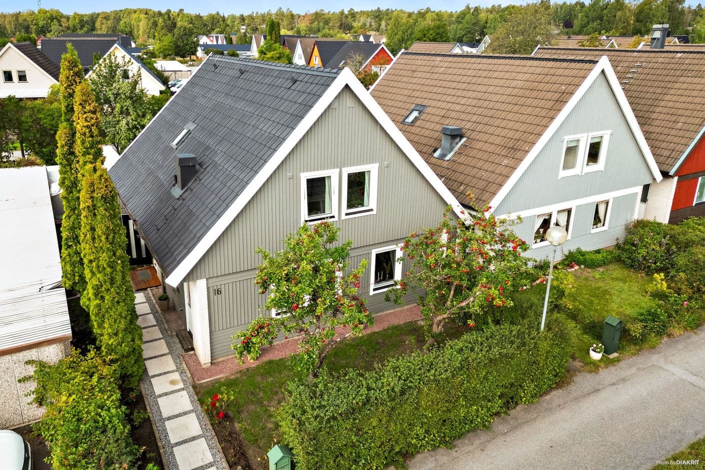 Ljustergränd 16